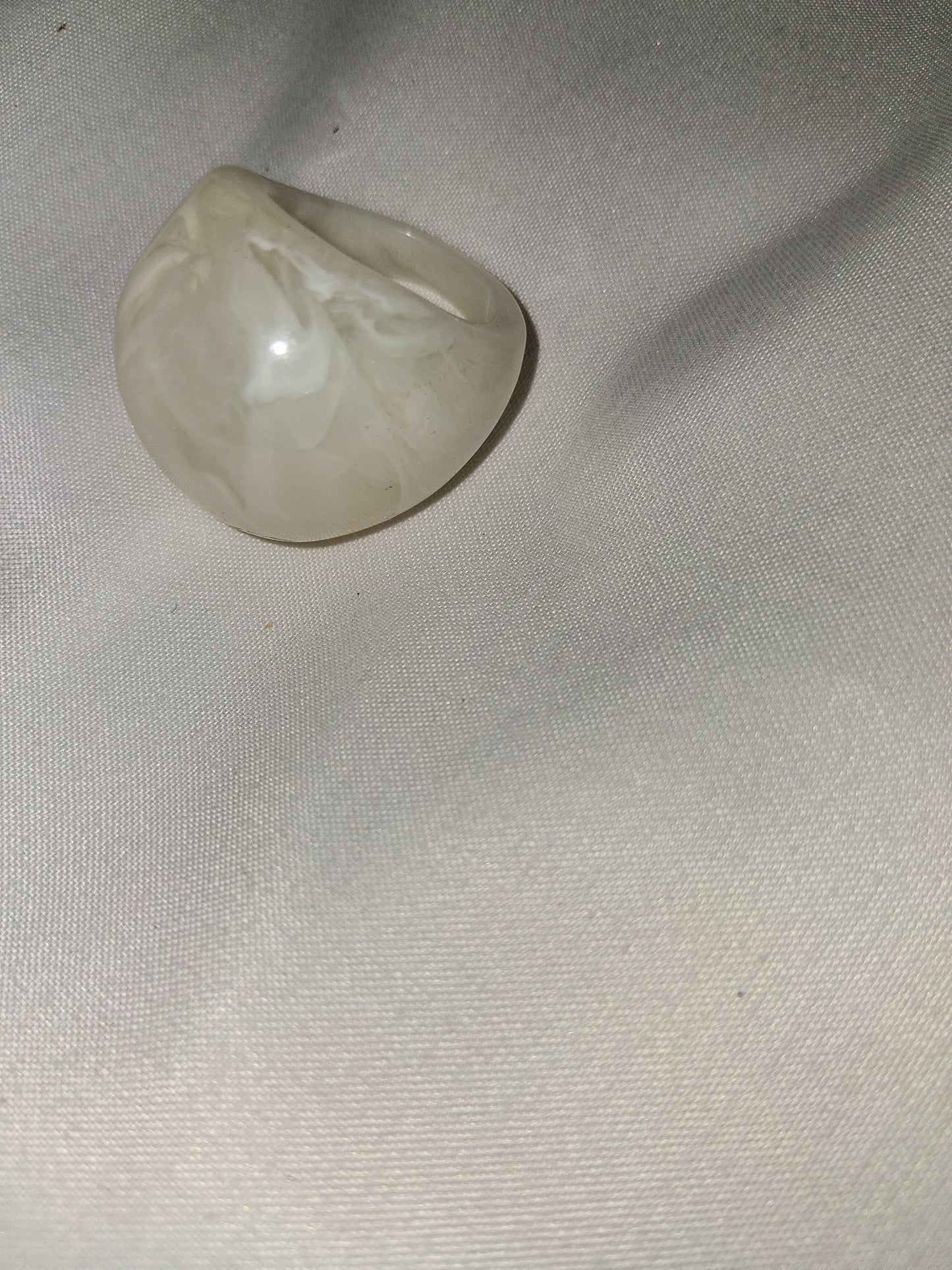 White ring resin COCOMONEY