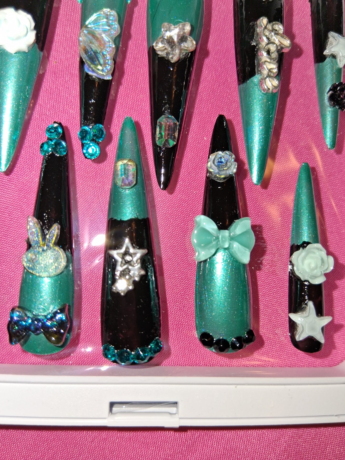 COCOMONEY NAILS CUSTOM 1 OF 1 GLUE ON PRESS ON COMES WITH FREE GIFTS #p20