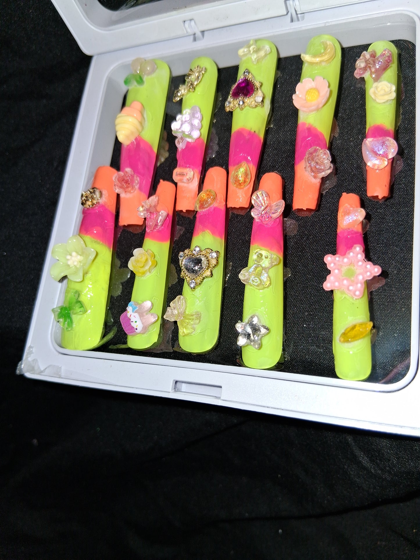 COCOMONEY NAILS CUSTOM 1 OF 1 GLUE ON PRESS ON COMES WITH FREE GIFTS #o85