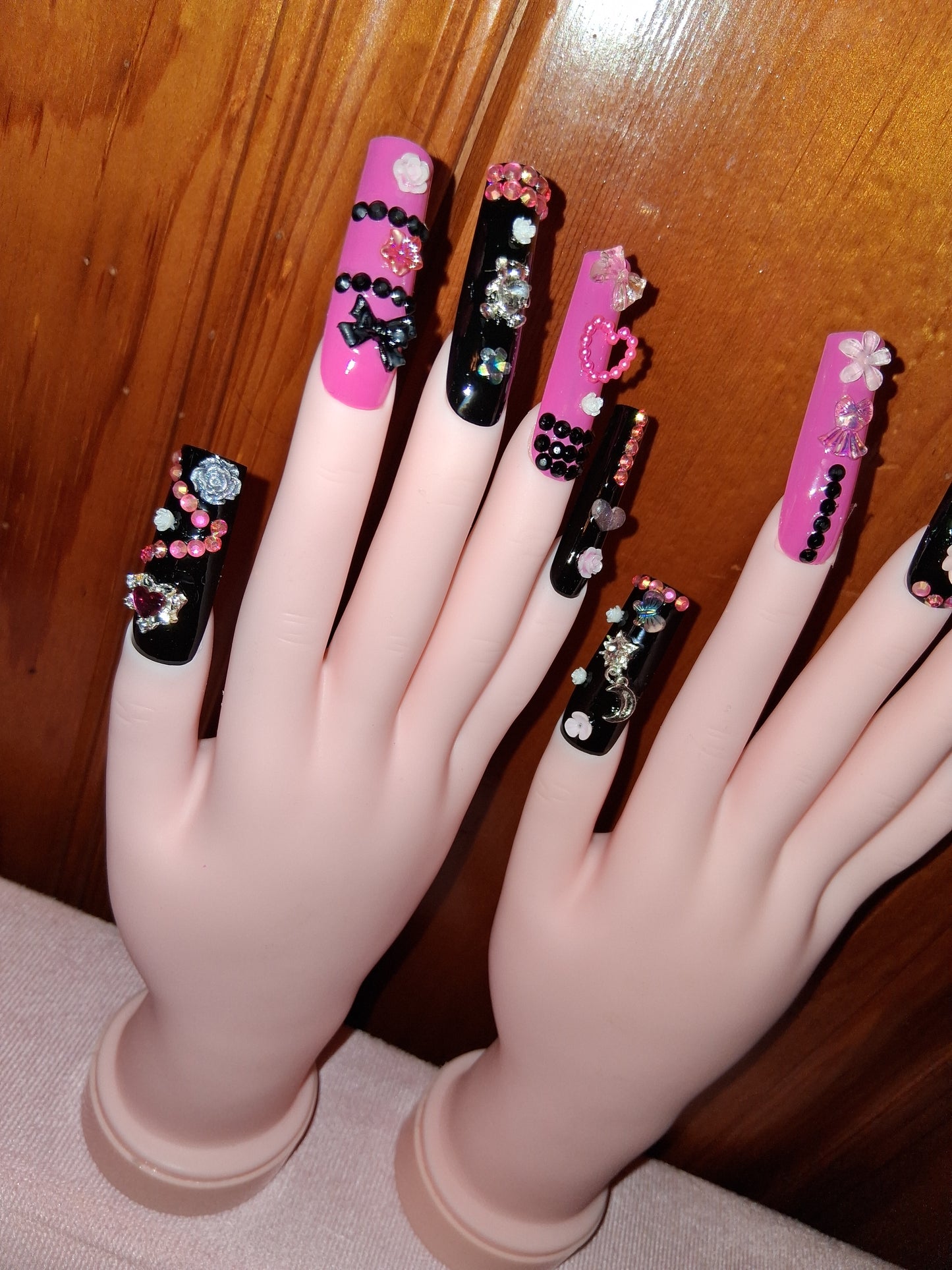 COCOMONEY NAILS CUSTOM 1 OF 1 GLUE ON PRESS ON COMES WITH FREE GIFTS #o67