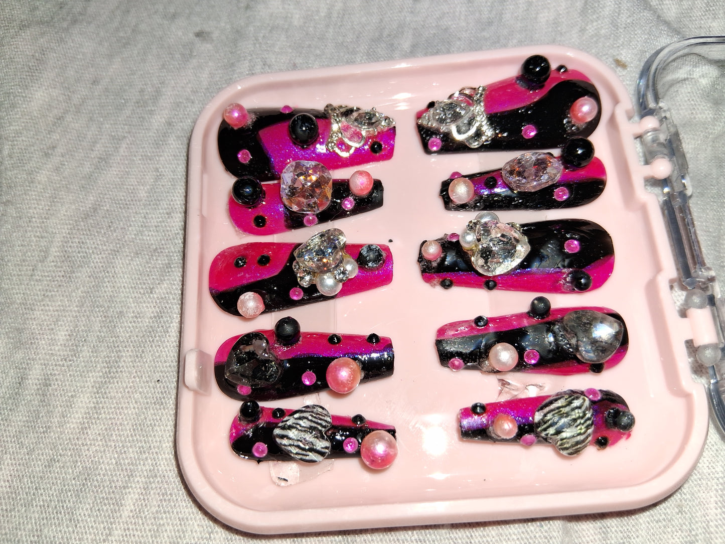 COCOMONEY NAILS CUSTOM 1 OF 1 GLUE ON PRESS ON COMES WITH FREE GIFTS #b58