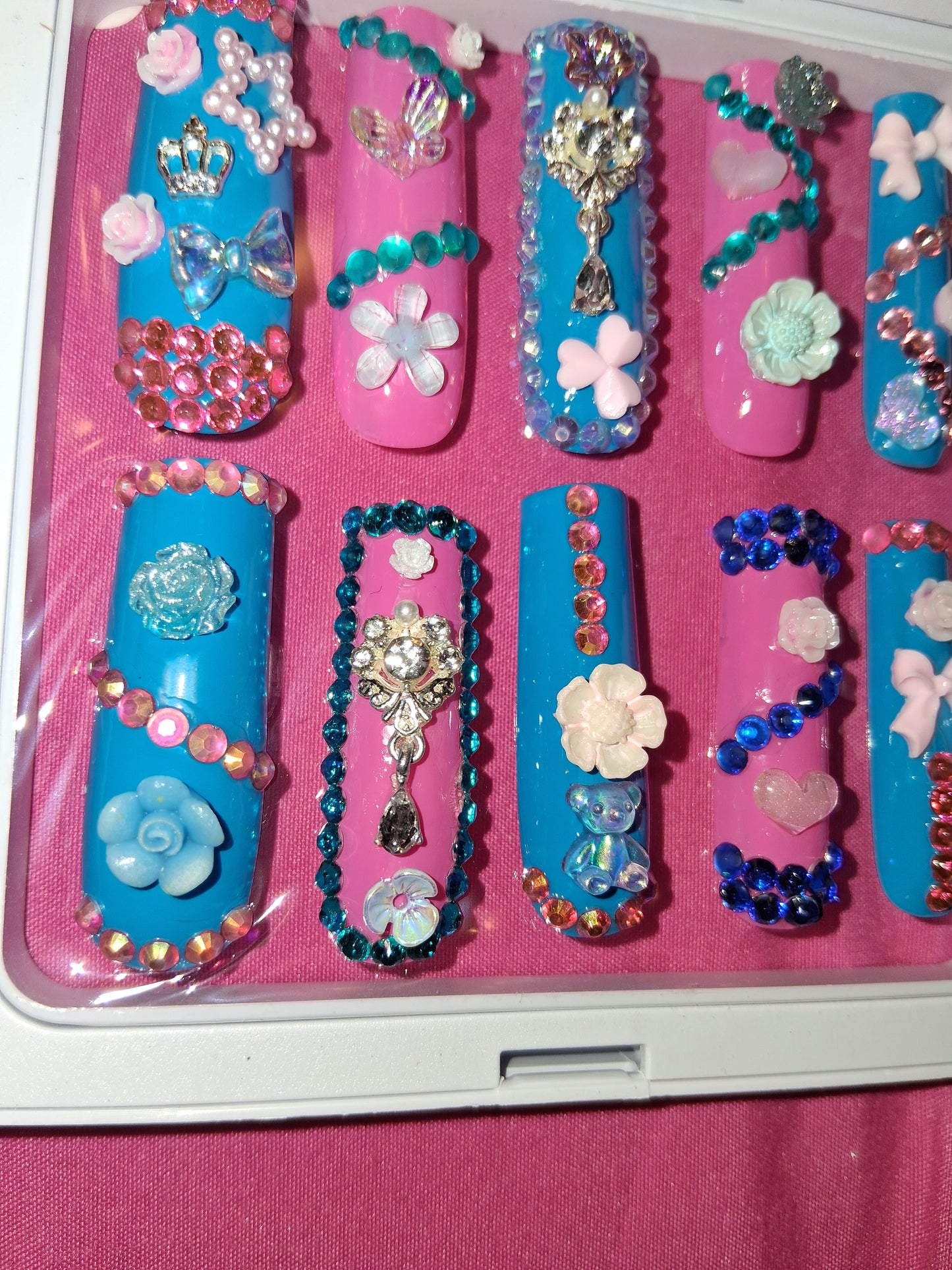 COCOMONEY NAILS CUSTOM 1 OF 1 GLUE ON PRESS ON COMES WITH FREE GIFTS #o23
