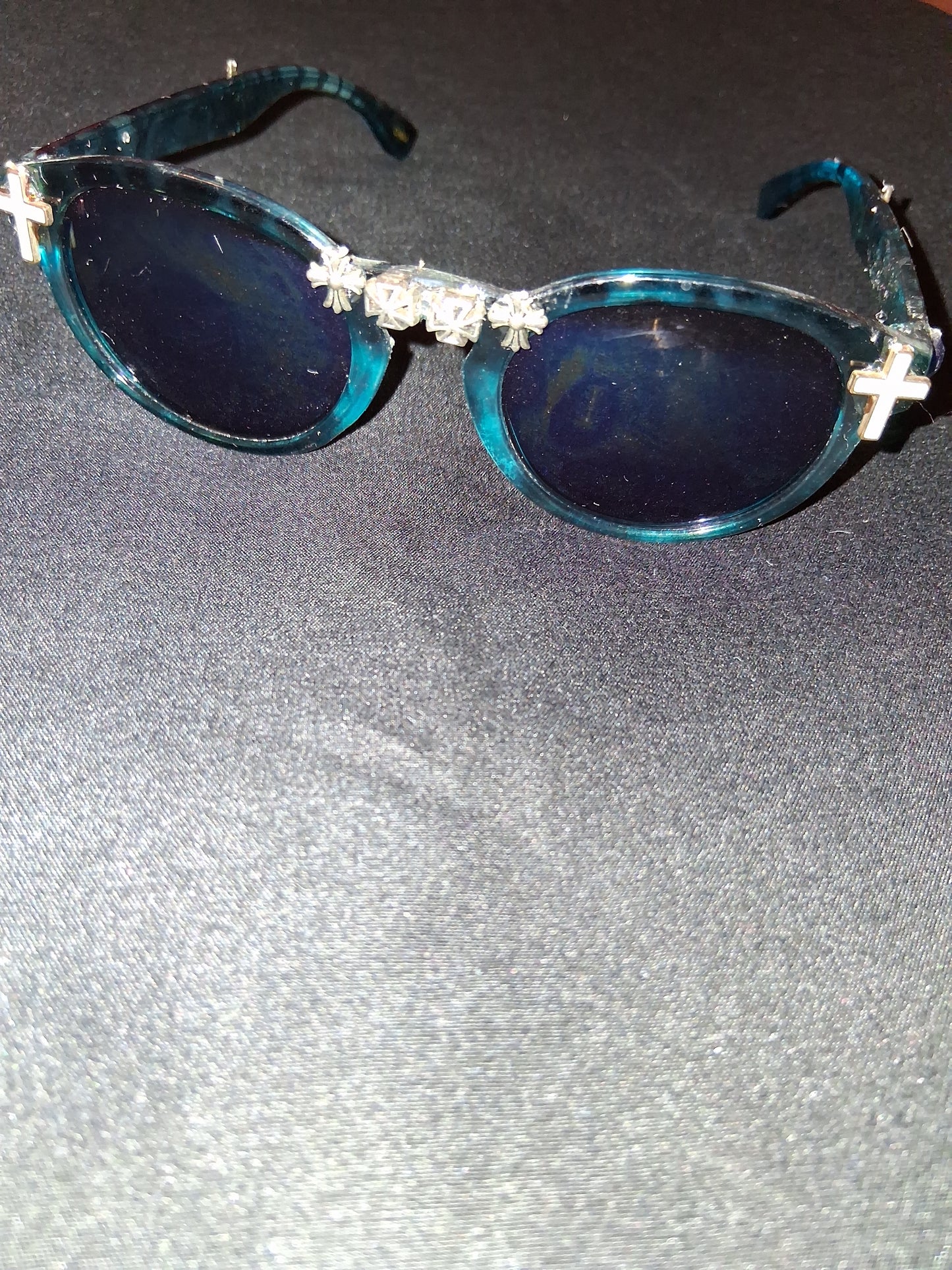 COCOMONEY GLASSES 1 OF A KIND CUSTOM SUN GLASSES PLASTIC πΆ comes with free gifts π