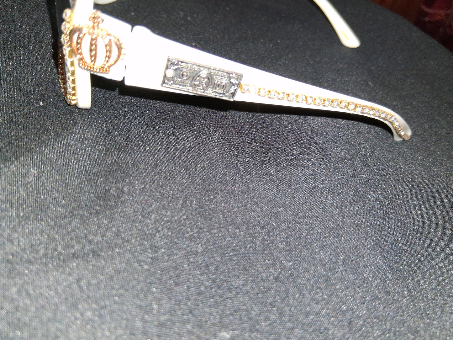 COCOMONEY GLASSES 1 OF A KIND CUSTOM SUN GLASSES PLASTIC πΆ comes with free gifts π