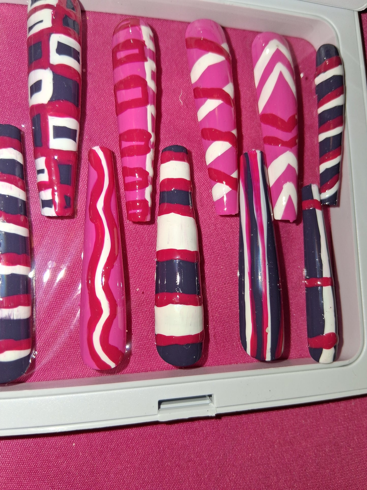 COCOMONEY NAILS CUSTOM 1 OF 1 GLUE ON PRESS ON COMES WITH FREE GIFTS #p54