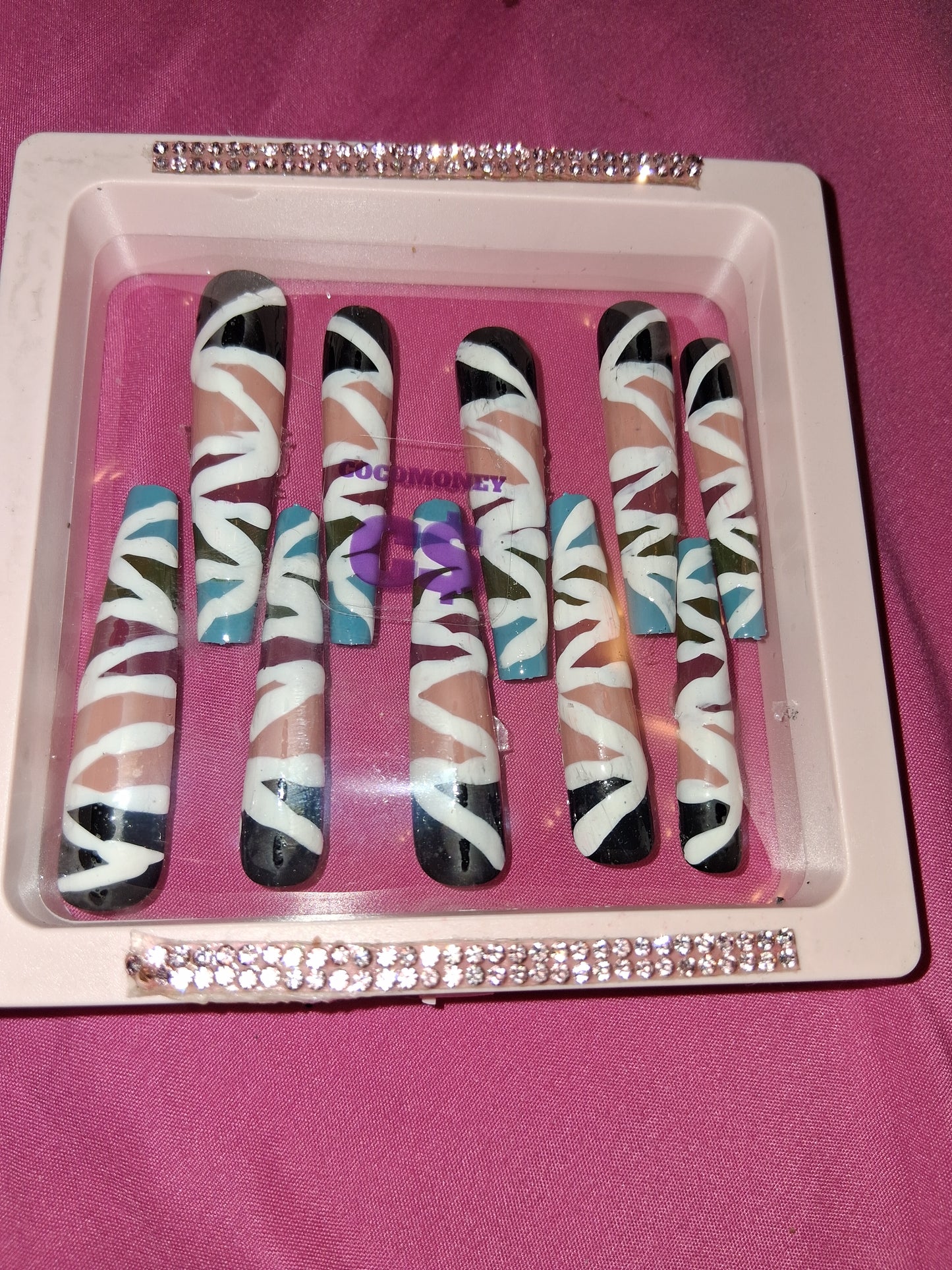 COCOMONEY NAILS CUSTOM 1 OF 1 GLUE ON PRESS ON COMES WITH FREE GIFTS #p52