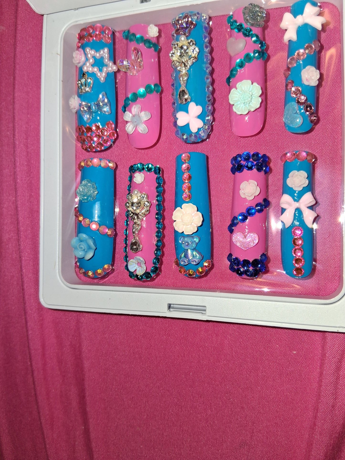 COCOMONEY NAILS CUSTOM 1 OF 1 GLUE ON PRESS ON COMES WITH FREE GIFTS #o23