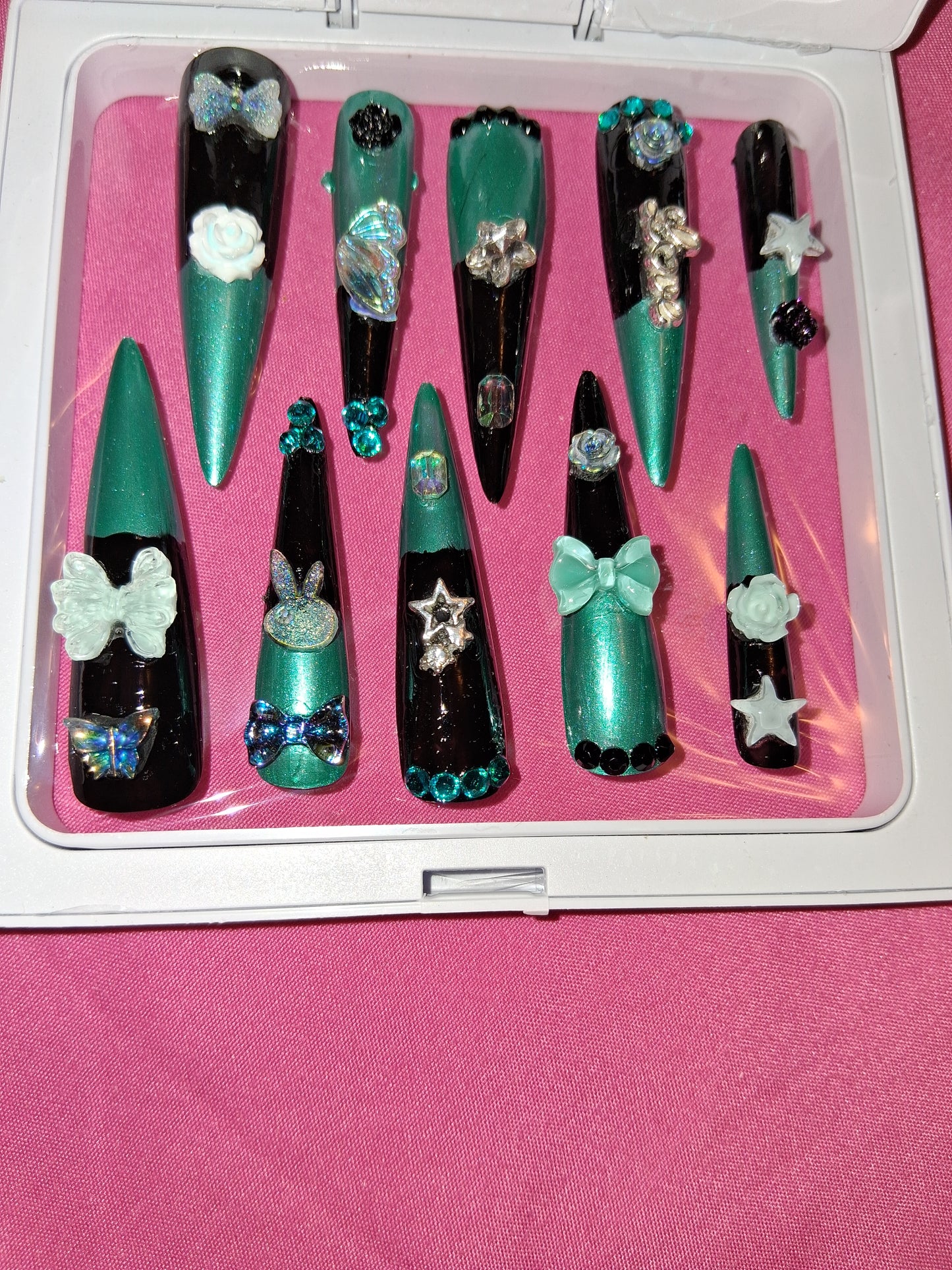 COCOMONEY NAILS CUSTOM 1 OF 1 GLUE ON PRESS ON COMES WITH FREE GIFTS #p20