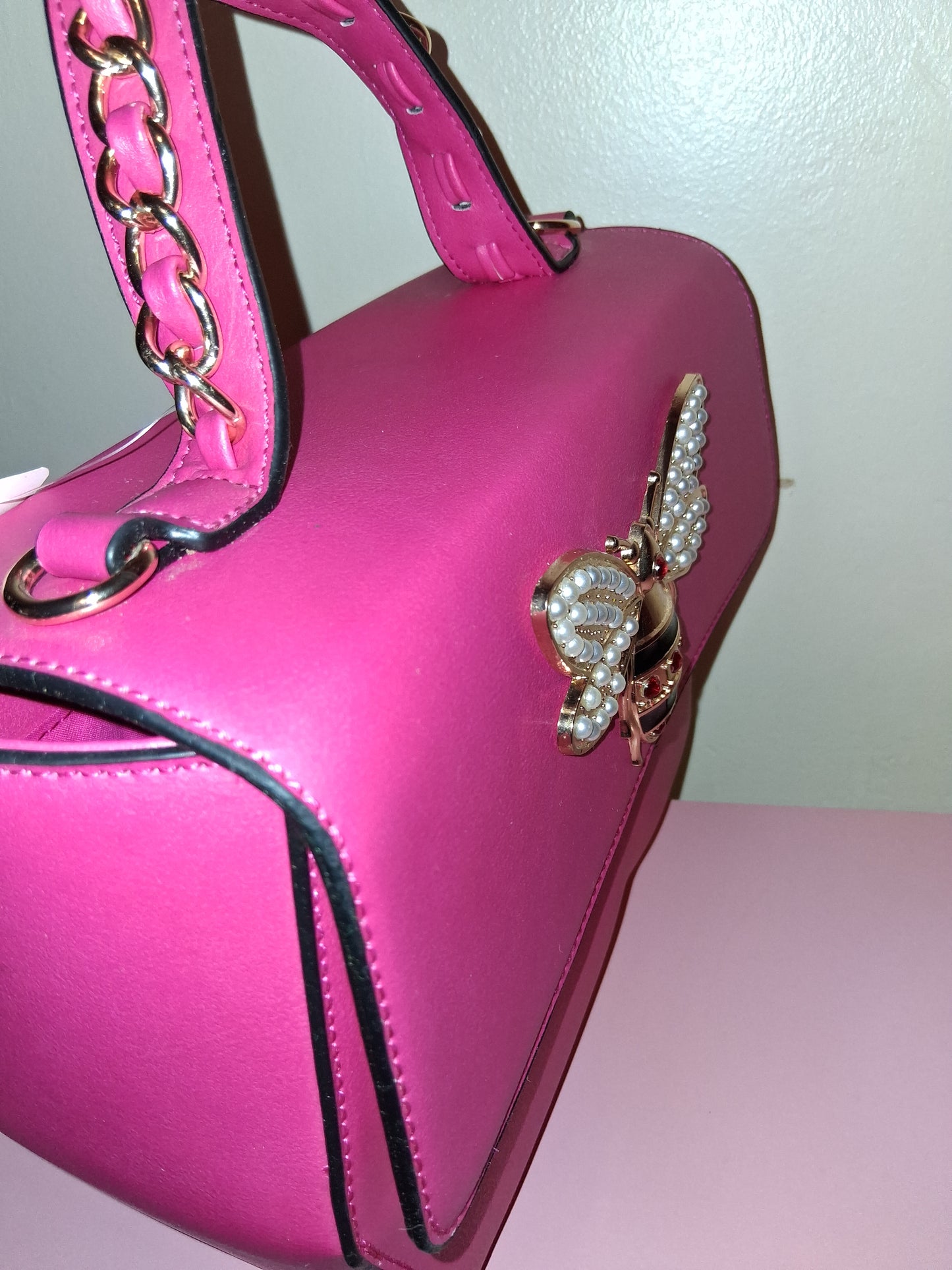COCOMONEY HANDBAG ONLY 1 PINK MAGNETIC CLOSURE WITH STRAP 11IN BY 8IN BY 4IN pu