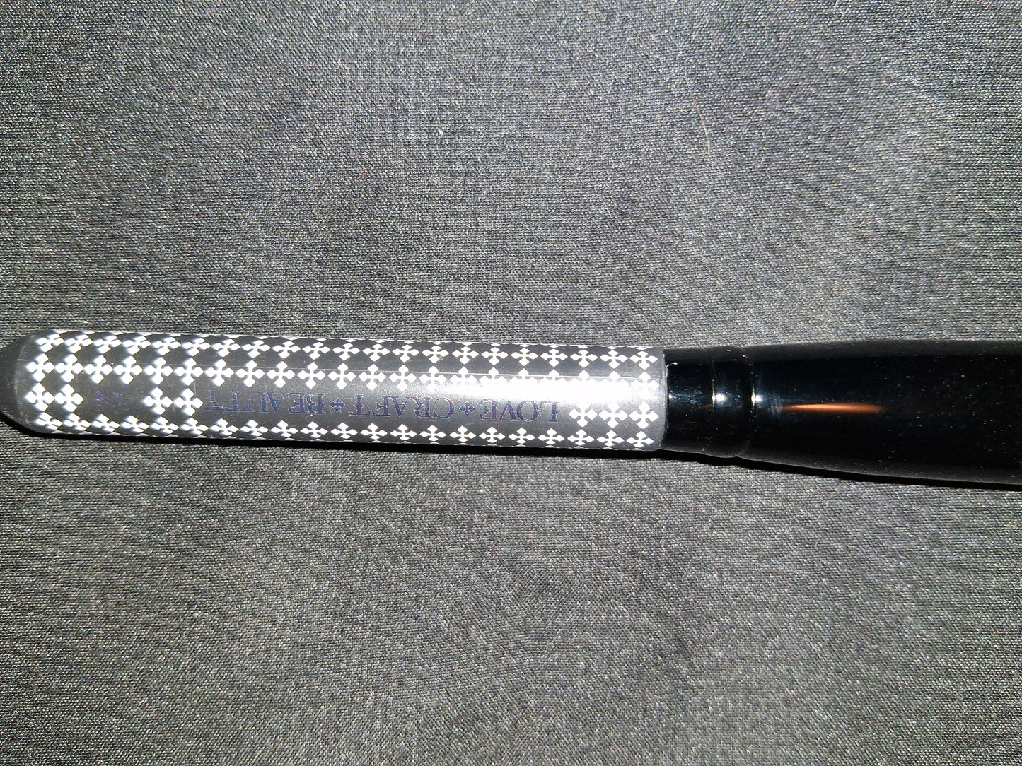 Love craft reality makeup brush with free gift powder brush