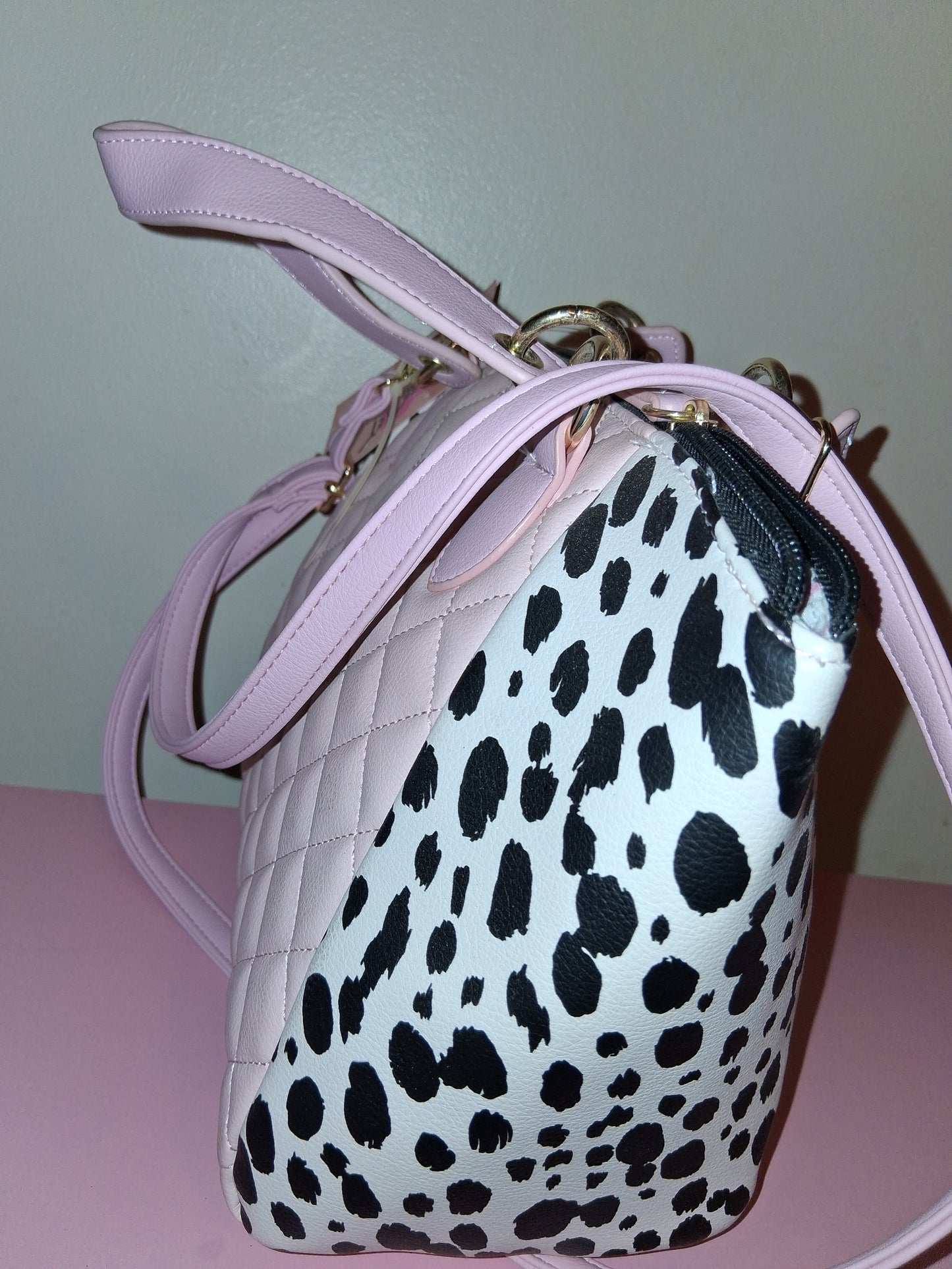 BETSY JOHNSON HANDBAG PINK 11IN BY 9IN BY 5HALF IN only 1