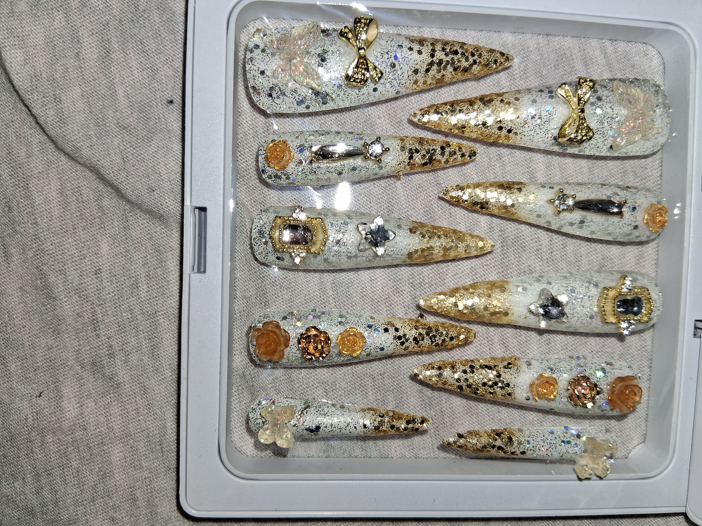 COCOMONEY NAILS CUSTOM 1 OF 1 GLUE ON PRESS ON COMES WITH FREE GIFTS #p37