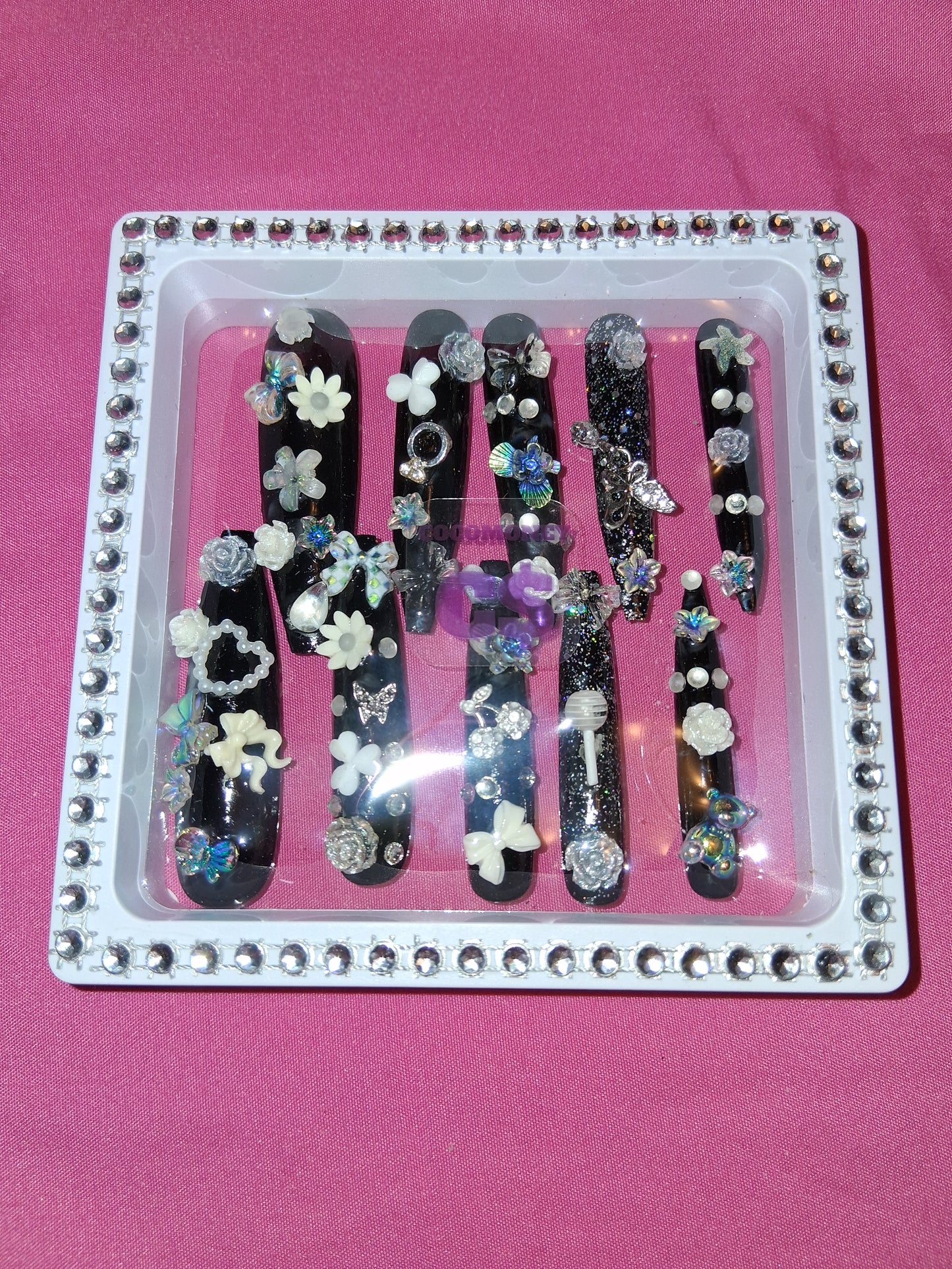 COCOMONEY NAILS CUSTOM 1 OF 1 GLUE ON PRESS ON COMES WITH FREE GIFTS #o56