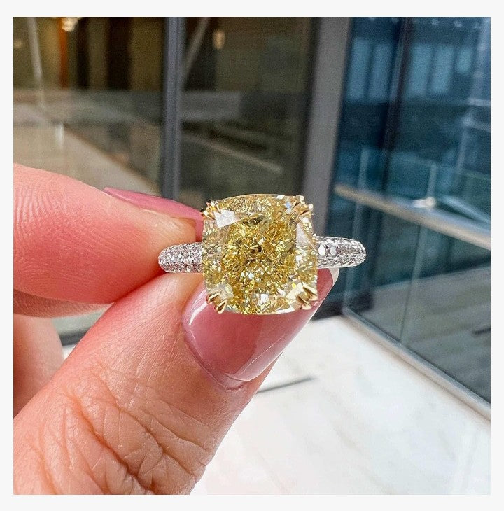 COCOMONEY GIA Certified 4.02 Carat Cushion Fancy Light Yellow Color Diamond Set In 18k White & Yellow Gold Ring (FANCY LIGHT YELLOW-SI1) Adjustable and Resizable