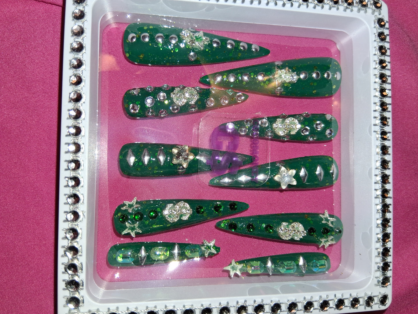 COCOMONEY NAILS CUSTOM 1 OF 1 GLUE ON PRESS ON COMES WITH FREE GIFTS #p22