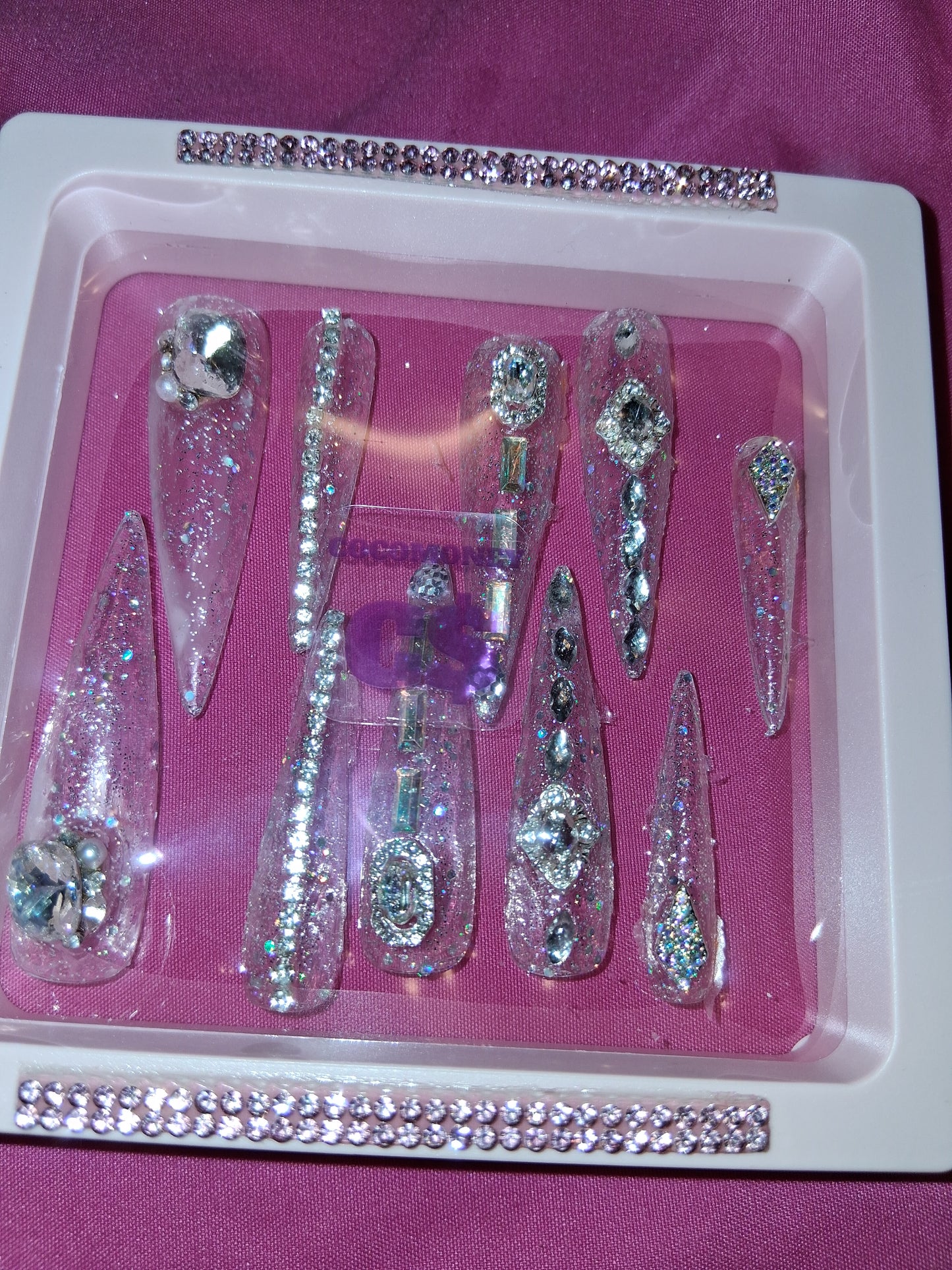 COCOMONEY NAILS CUSTOM 1 OF 1 GLUE ON PRESS ON COMES WITH FREE GIFTS #o70