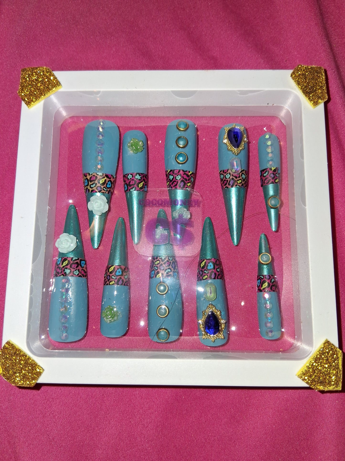 COCOMONEY NAILS CUSTOM 1 OF 1 GLUE ON PRESS ON COMES WITH FREE GIFTS #p19