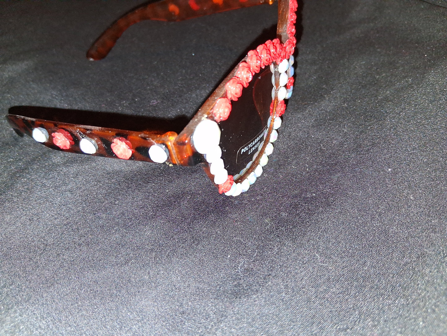 COCOMONEY GLASSES 1 OF A KIND CUSTOM SUN GLASSES PLASTIC πΆ comes with free gifts π