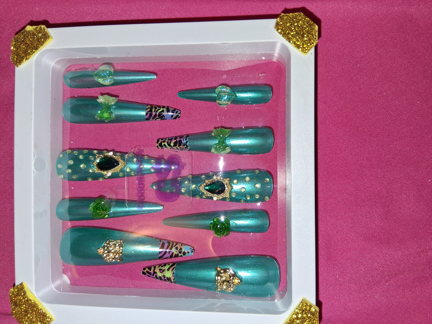 COCOMONEY NAILS CUSTOM 1 OF 1 GLUE ON PRESS ON COMES WITH FREE GIFTS #p6