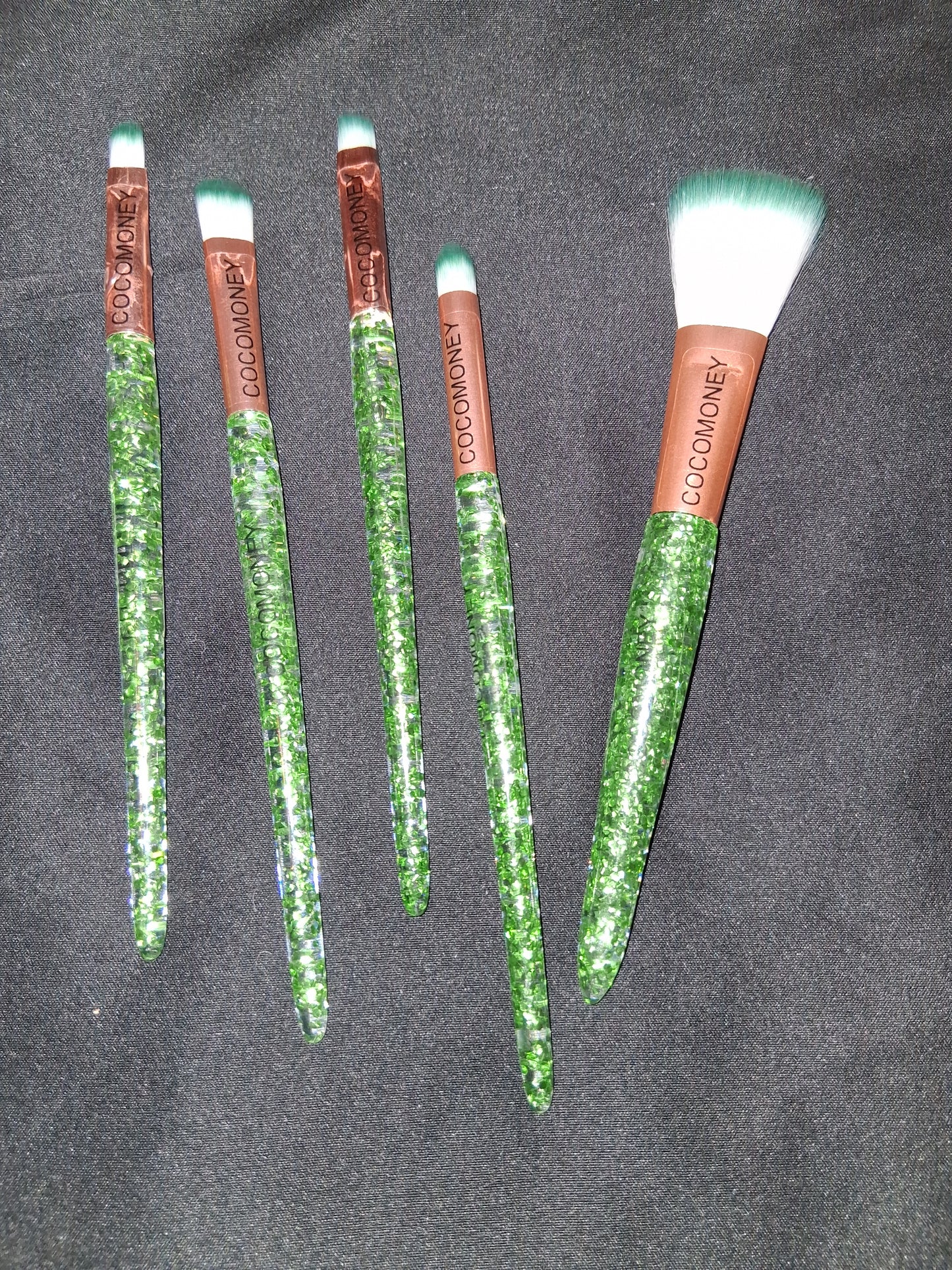 COCOMONEY MAKEUP BRUSH SET 5PC green with free gift 🎁