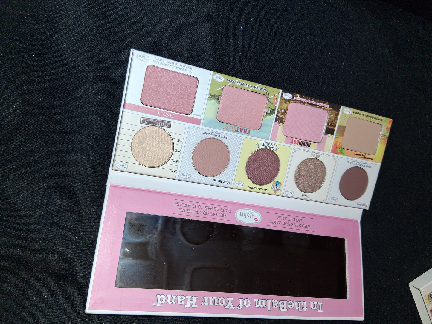 Eyeshadow pallet