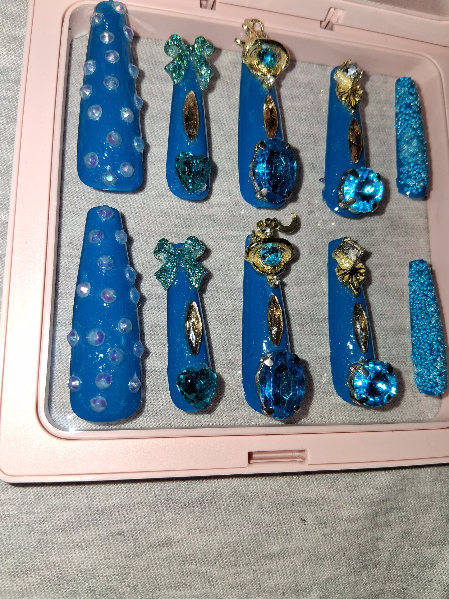 COCOMONEY NAILS CUSTOM 1 OF 1 GLUE ON PRESS ON COMES WITH FREE GIFTS #p63