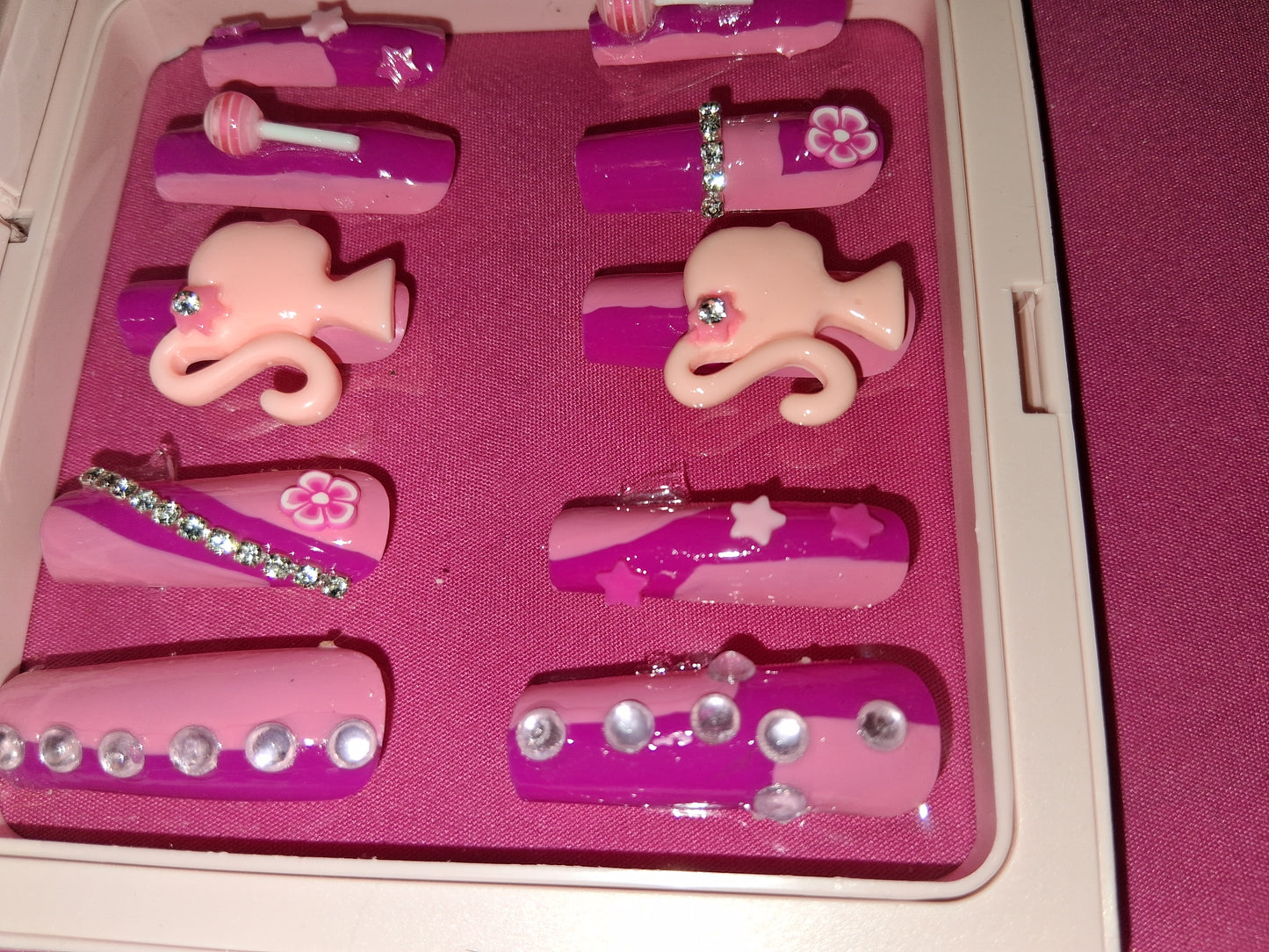 COCOMONEY NAILS CUSTOM 1 OF 1 GLUE ON PRESS ON COMES WITH FREE GIFTS #p31
