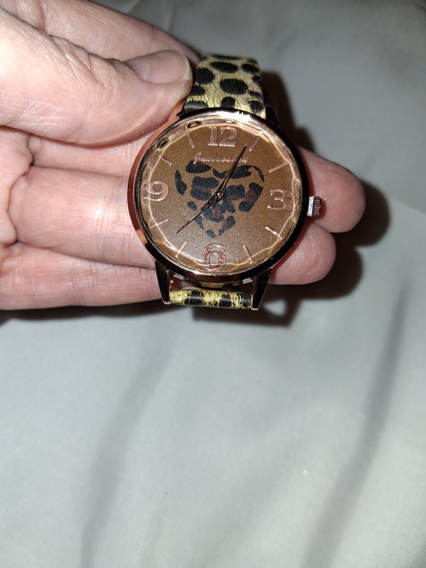 Womens watch leopard only 1
