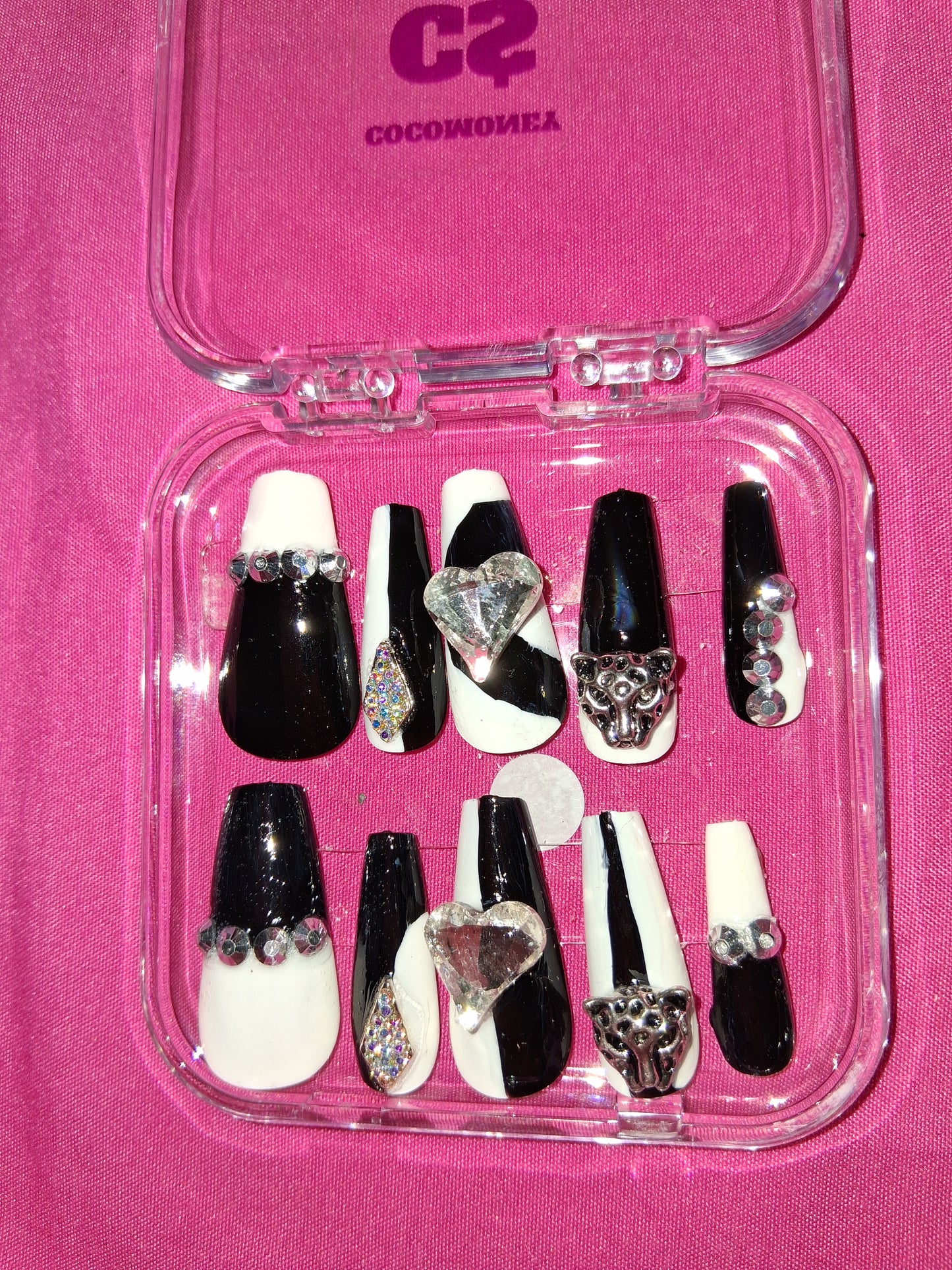 COCOMONEY NAILS CUSTOM 1 OF 1 GLUE ON PRESS ON COMES WITH FREE GIFTS #b100