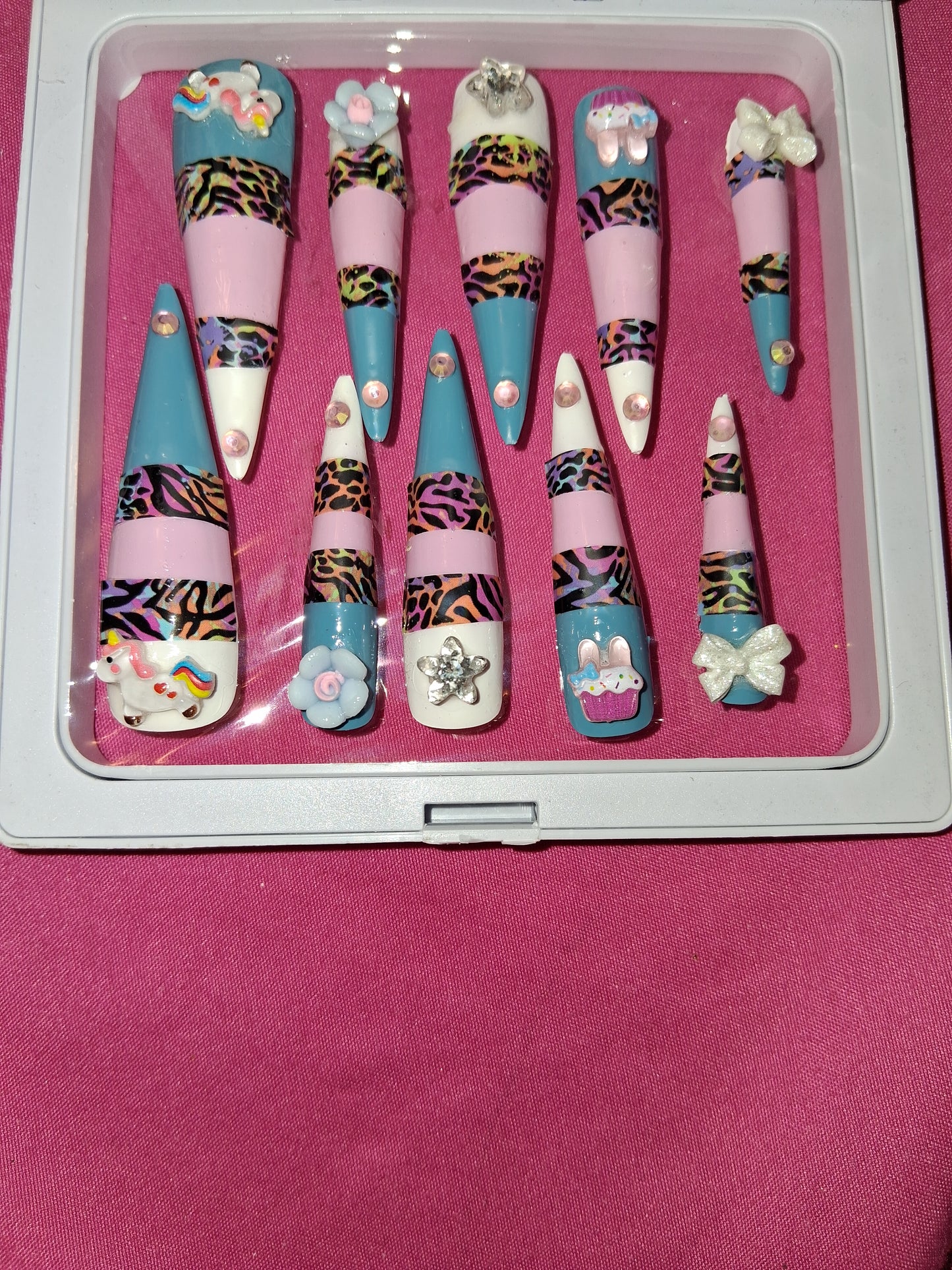 COCOMONEY NAILS CUSTOM 1 OF 1 GLUE ON PRESS ON COMES WITH FREE GIFTS #p42