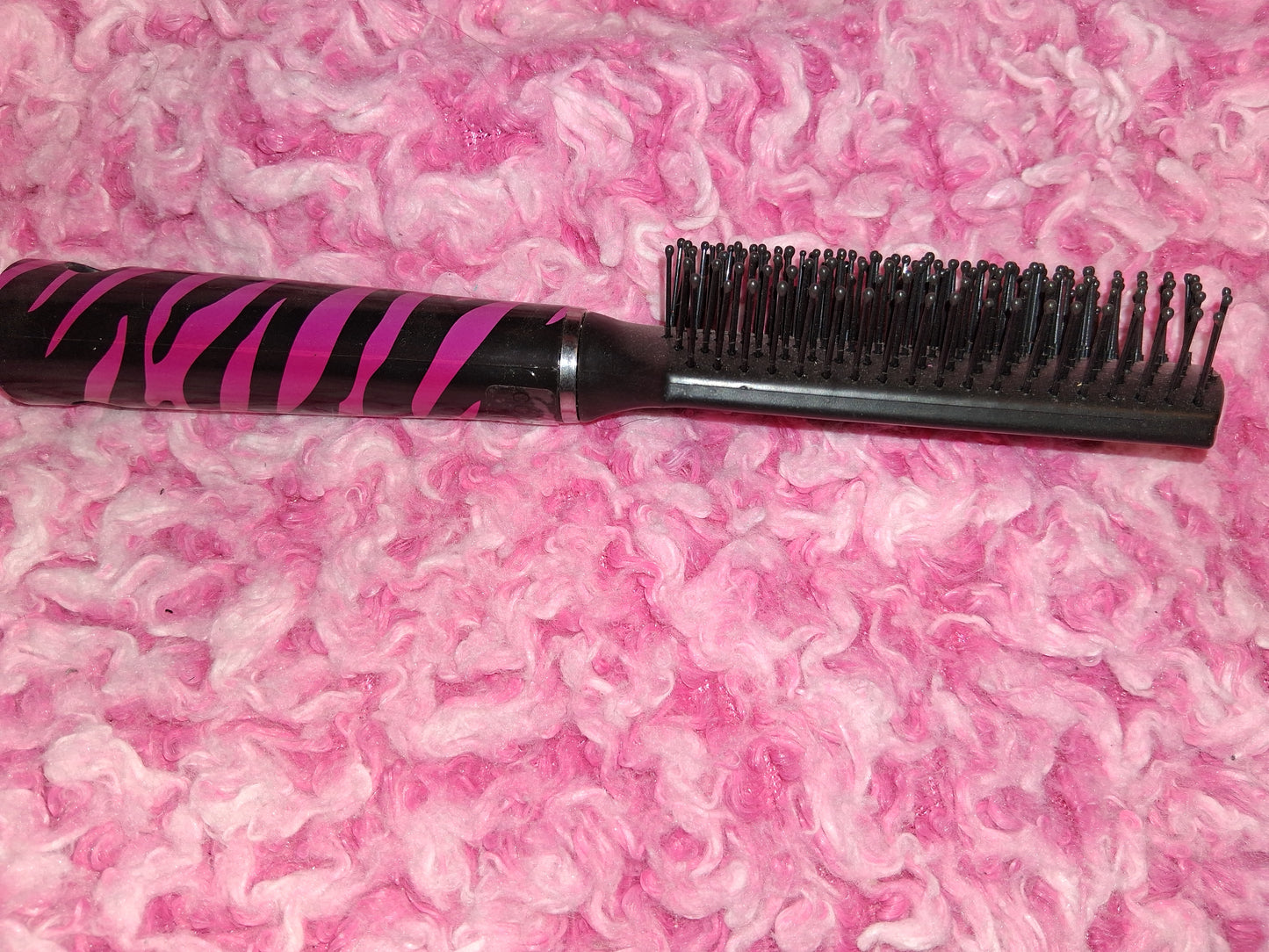 COCOMONEY HAIR BRUSH FULL SIZE PLASTIC with free gift