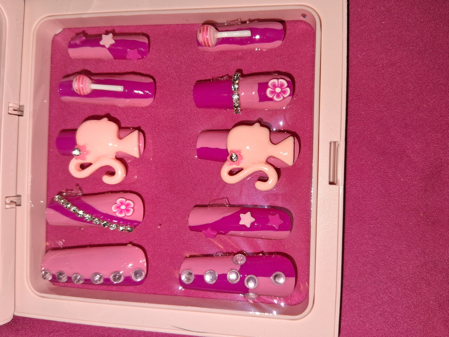 COCOMONEY NAILS CUSTOM 1 OF 1 GLUE ON PRESS ON COMES WITH FREE GIFTS #p31