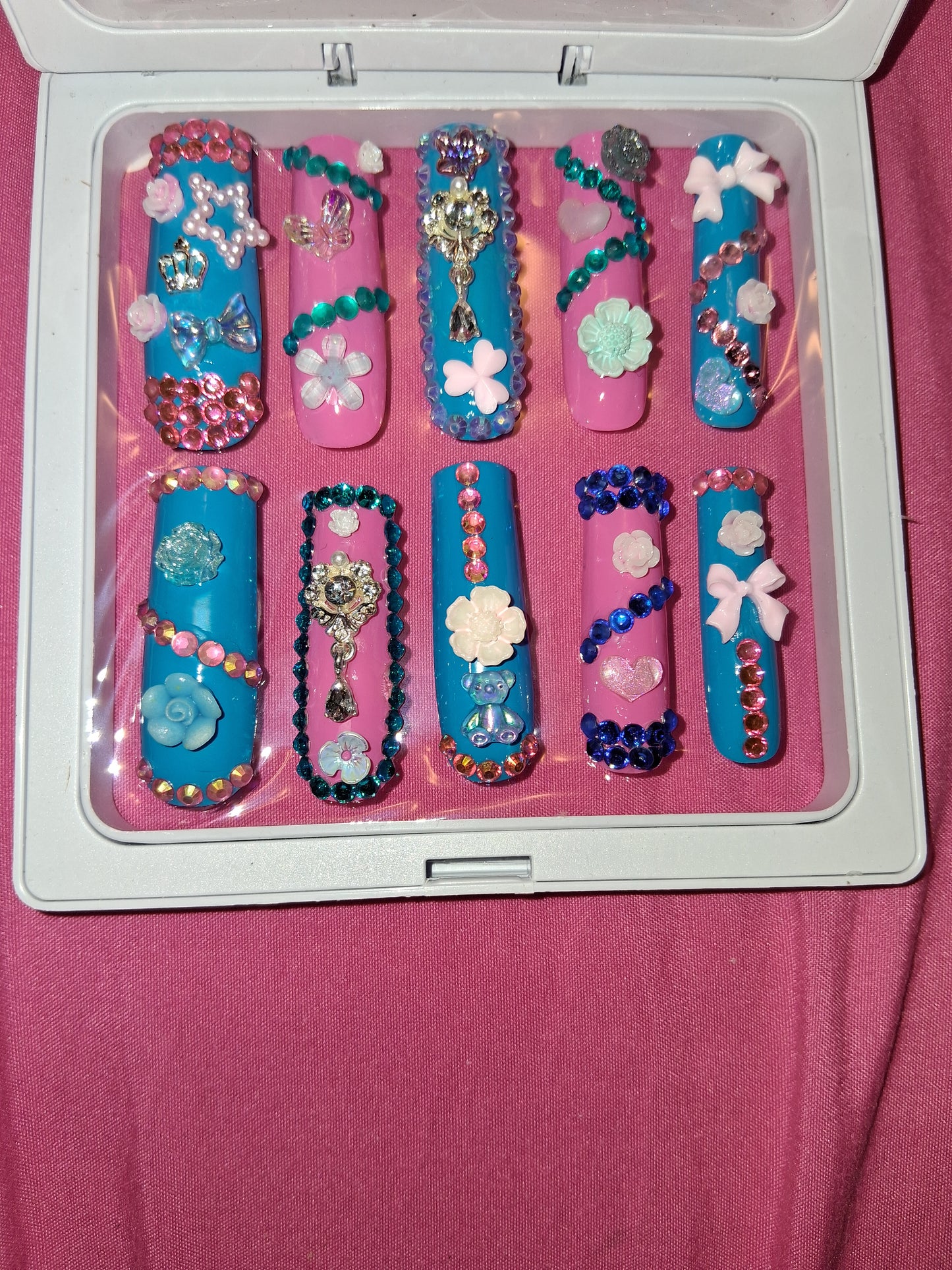 COCOMONEY NAILS CUSTOM 1 OF 1 GLUE ON PRESS ON COMES WITH FREE GIFTS #o23