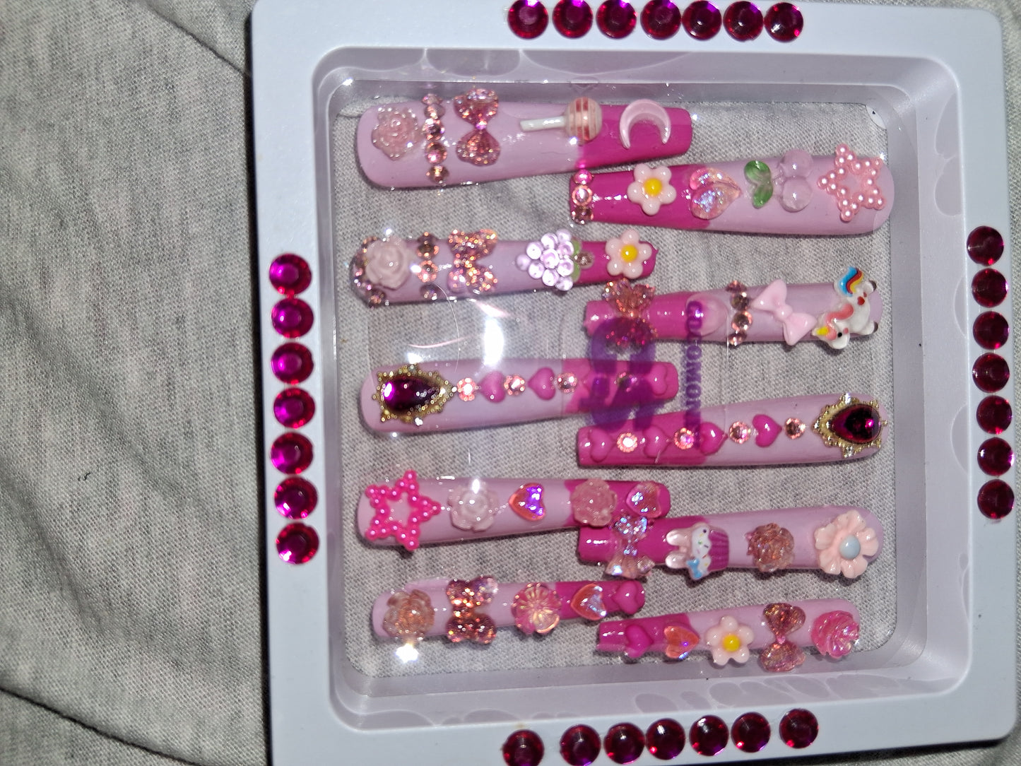 COCOMONEY NAILS CUSTOM 1 OF 1 GLUE ON PRESS ON COMES WITH FREE GIFTS #p60