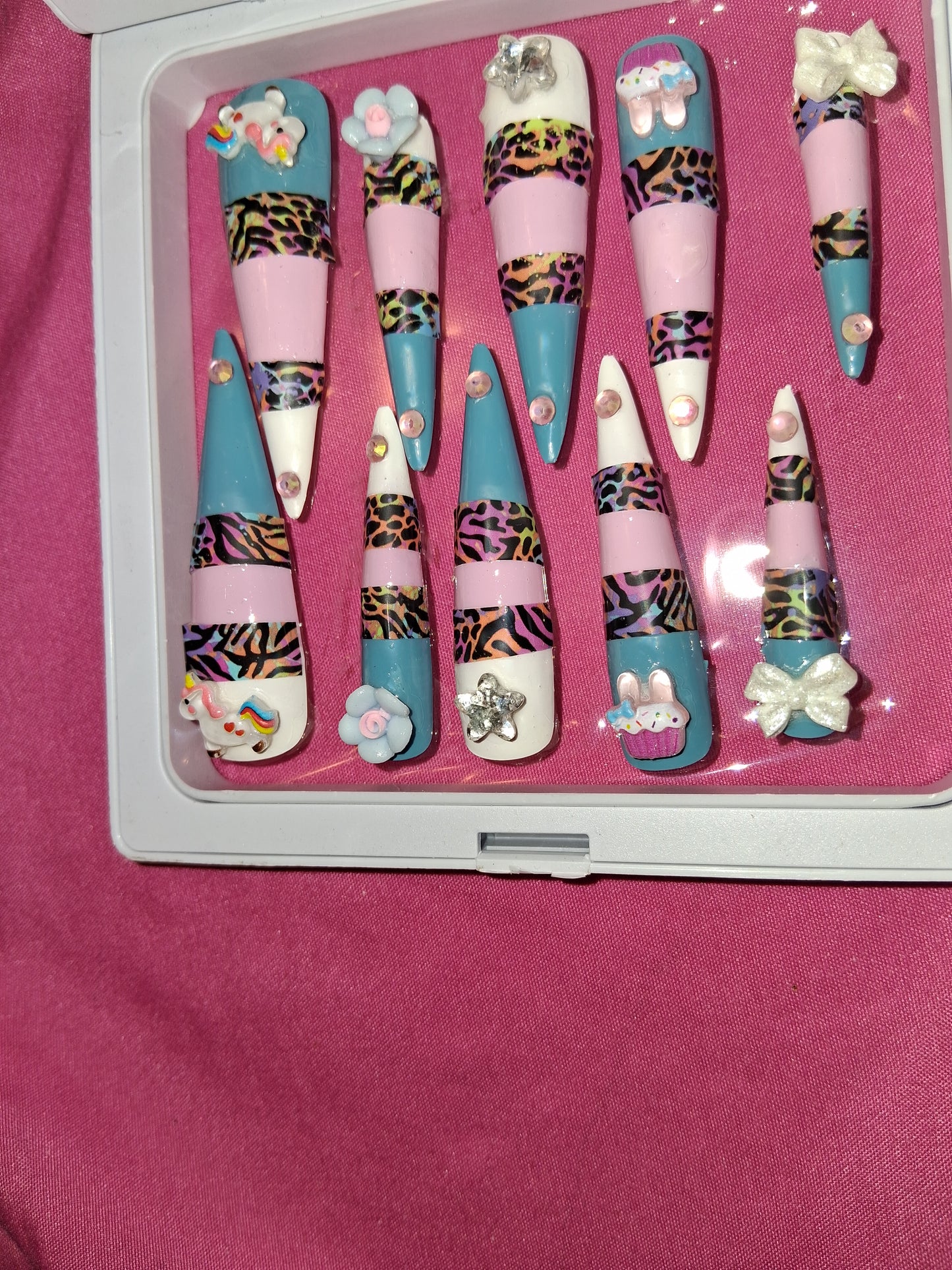 COCOMONEY NAILS CUSTOM 1 OF 1 GLUE ON PRESS ON COMES WITH FREE GIFTS #p42