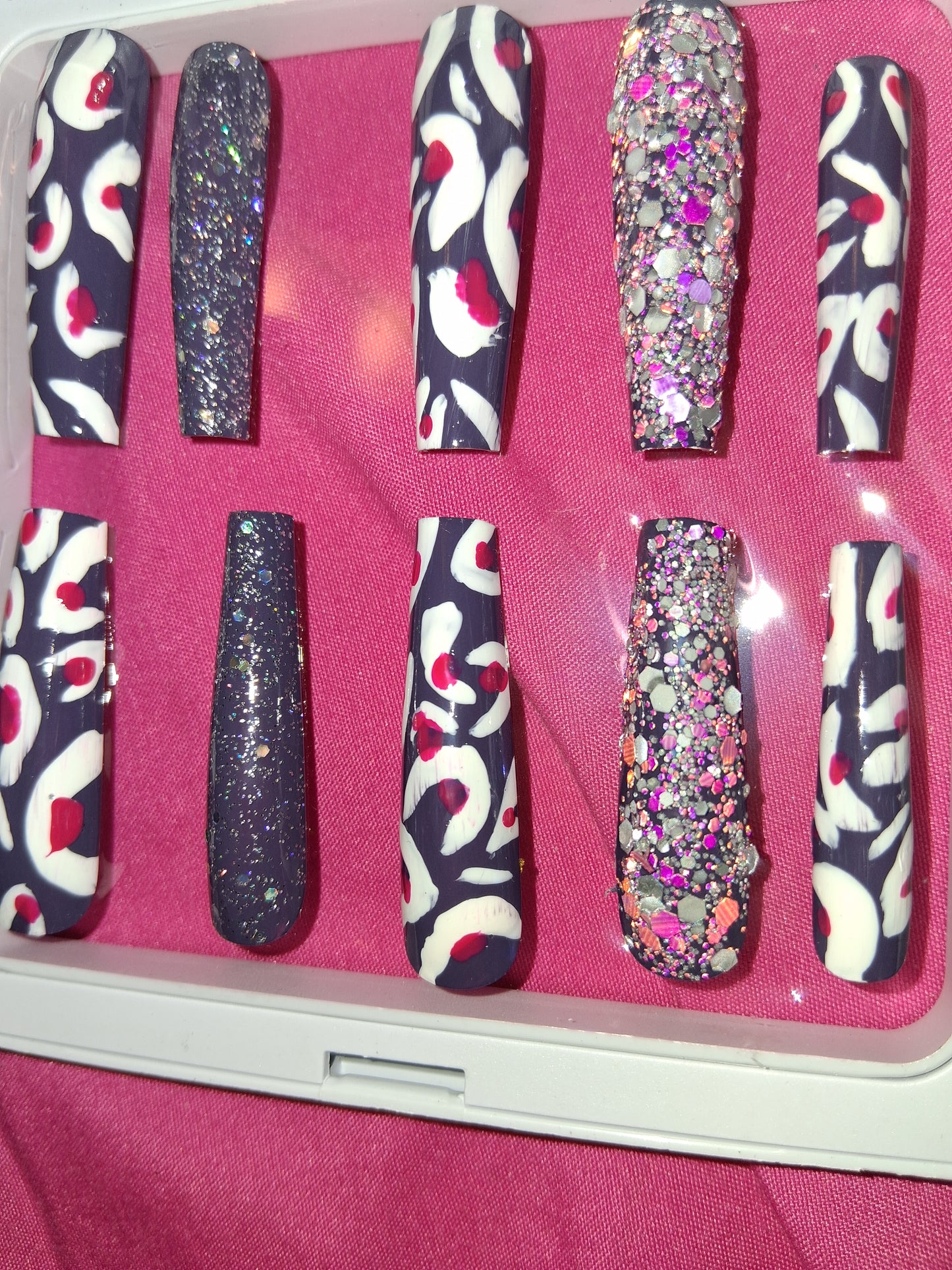 COCOMONEY NAILS CUSTOM 1 OF 1 GLUE ON PRESS ON COMES WITH FREE GIFTS #p47