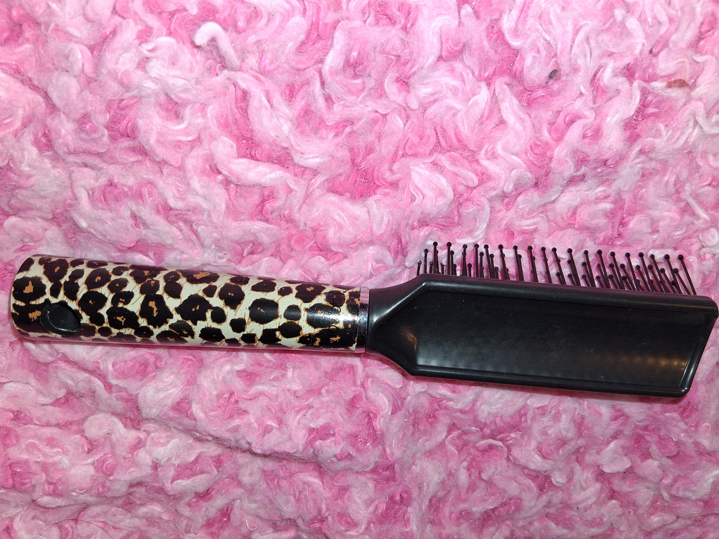 COCOMONEY HAIR BRUSH FULL SIZE PLASTIC with free gift