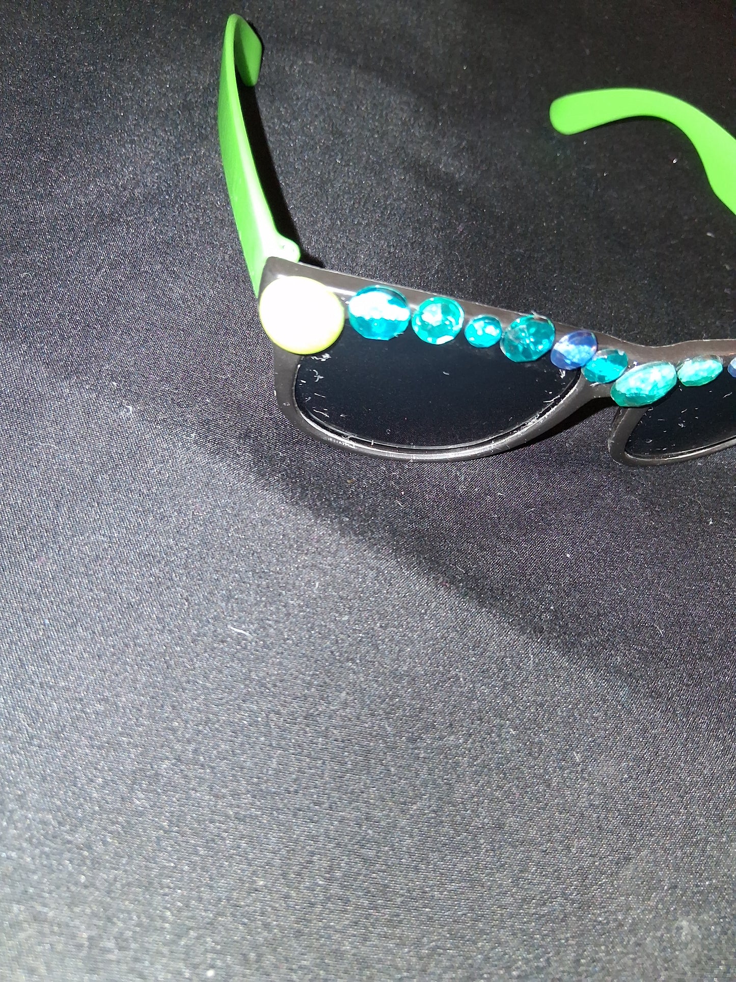 COCOMONEY GLASSES 1 OF A KIND CUSTOM SUN GLASSES PLASTIC πΆ comes with free gifts π