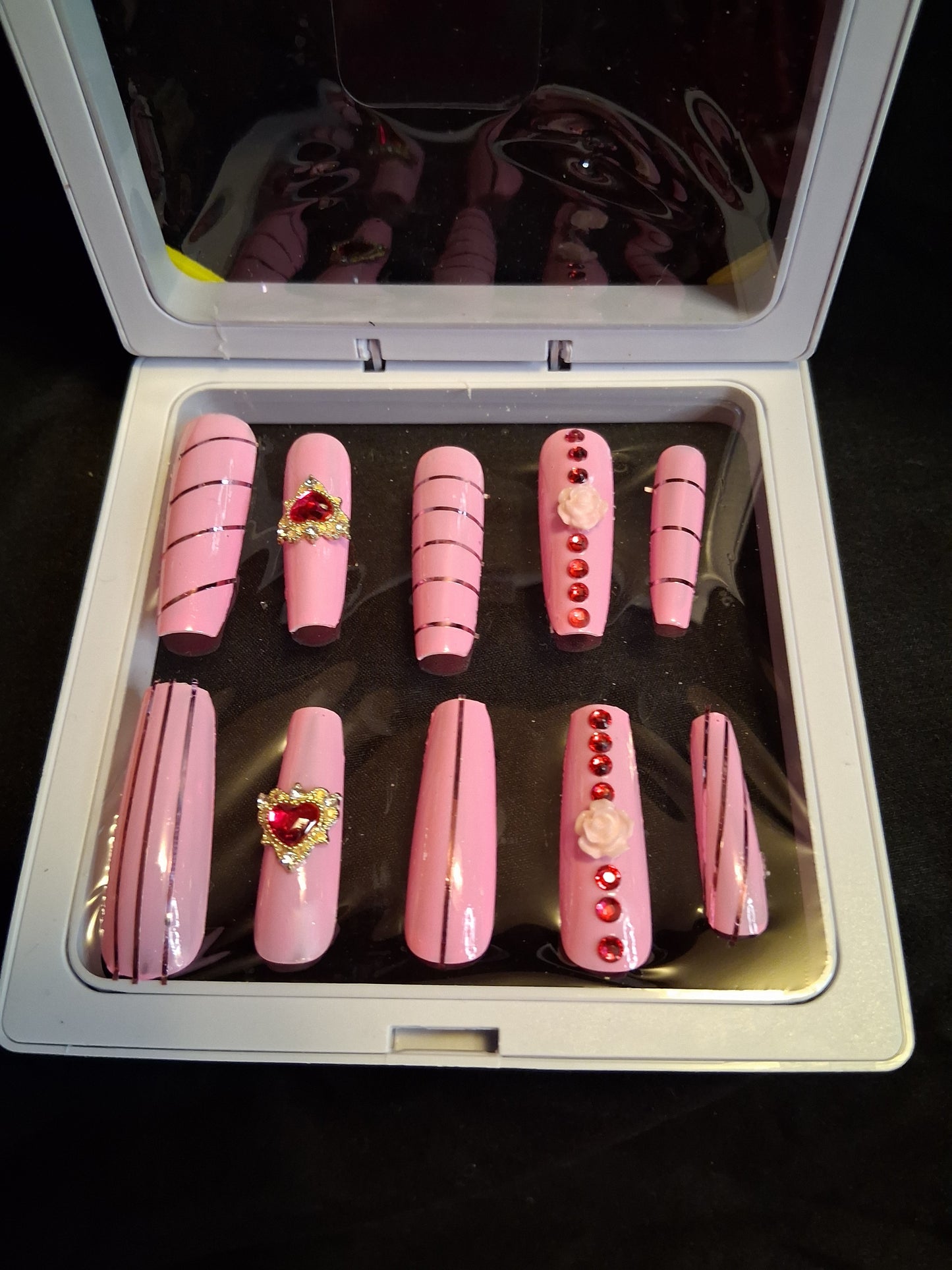 COCOMONEY NAILS CUSTOM 1 OF 1 GLUE ON PRESS ON COMES WITH FREE GIFTS #o82
