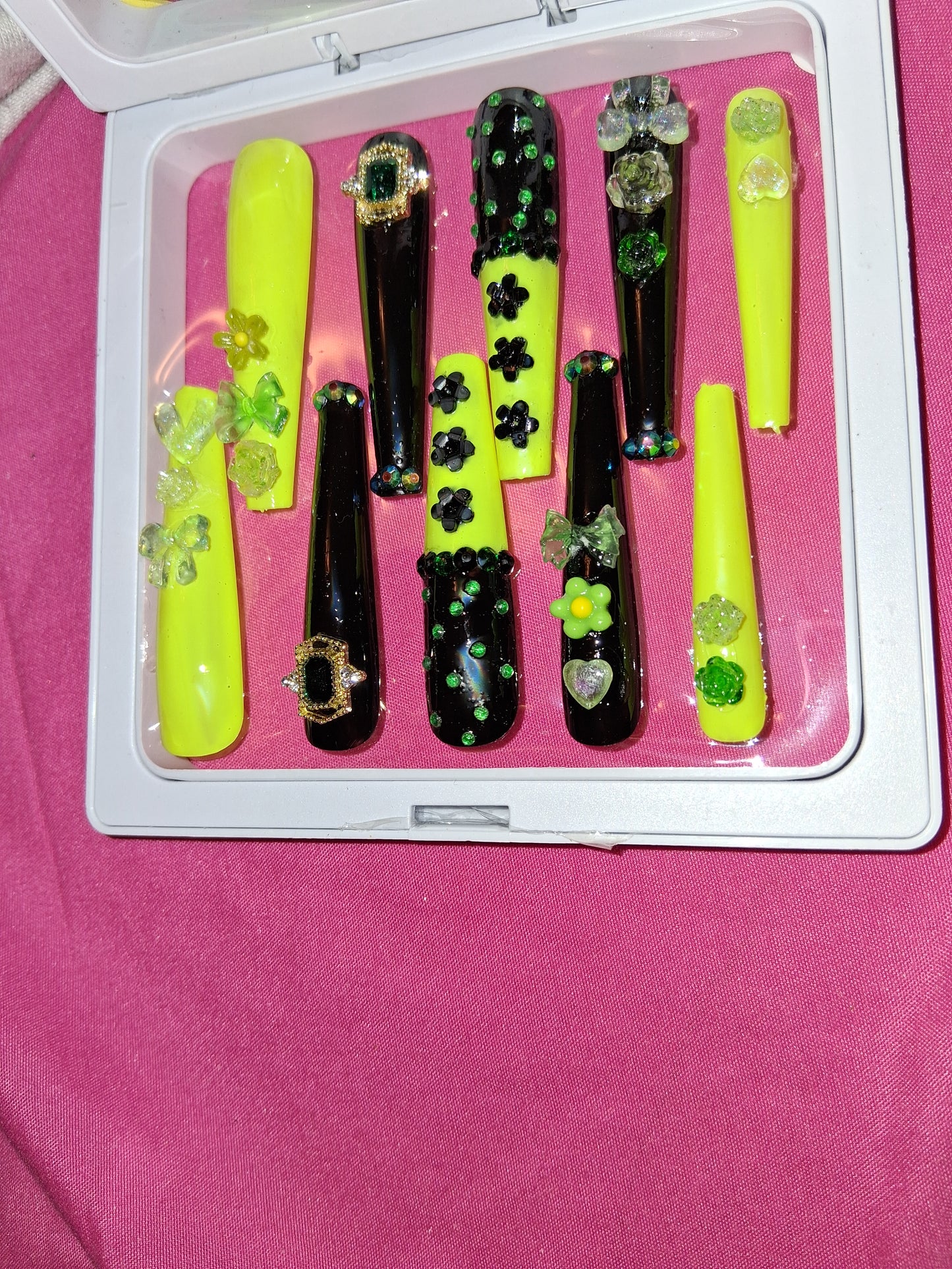 COCOMONEY NAILS CUSTOM 1 OF 1 GLUE ON PRESS ON COMES WITH FREE GIFTS #p33