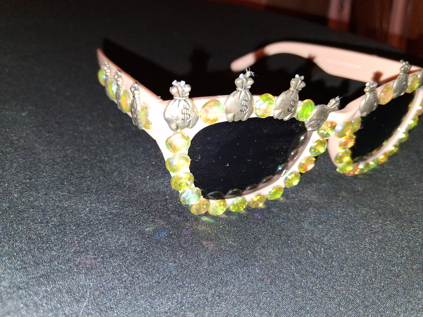 COCOMONEY GLASSES 1 OF A KIND CUSTOM SUN GLASSES PLASTIC πΆ comes with free gifts π