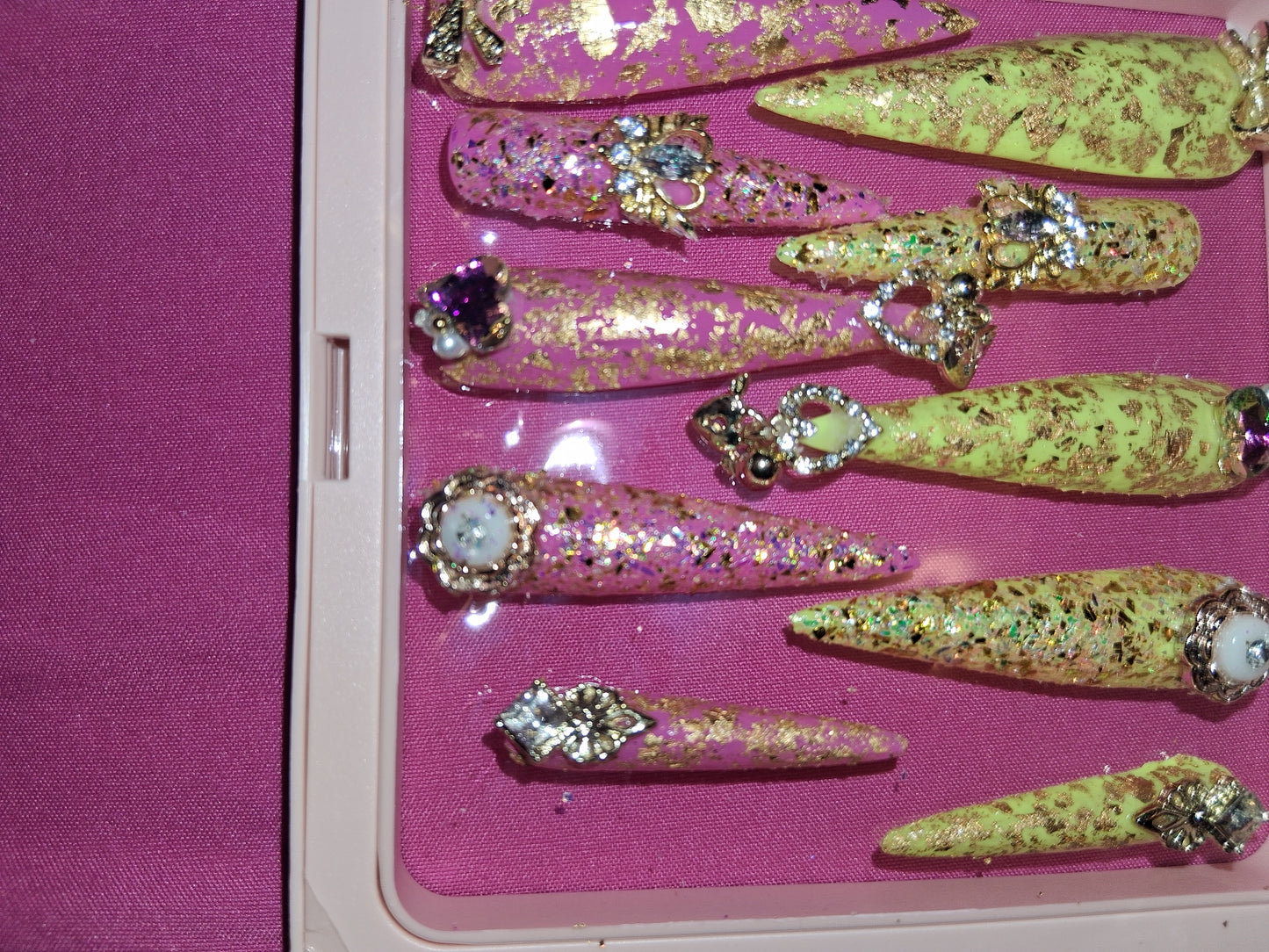 COCOMONEY NAILS CUSTOM 1 OF 1 GLUE ON PRESS ON COMES WITH FREE GIFTS #o25