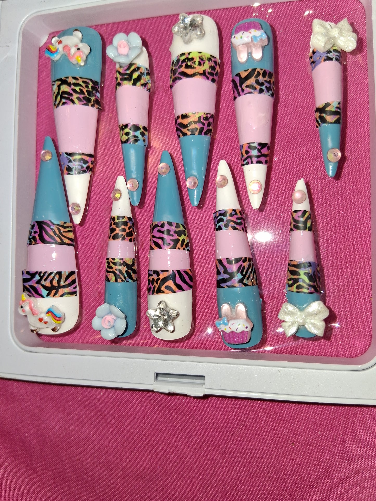 COCOMONEY NAILS CUSTOM 1 OF 1 GLUE ON PRESS ON COMES WITH FREE GIFTS #p42