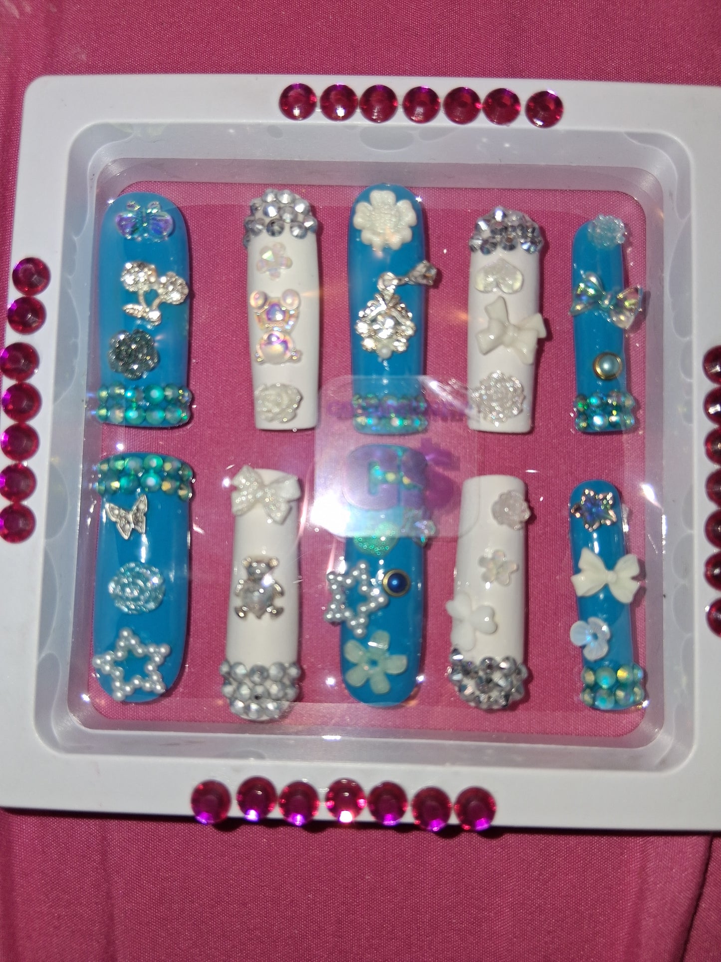 COCOMONEY NAILS CUSTOM 1 OF 1 GLUE ON PRESS ON COMES WITH FREE GIFTS #o1