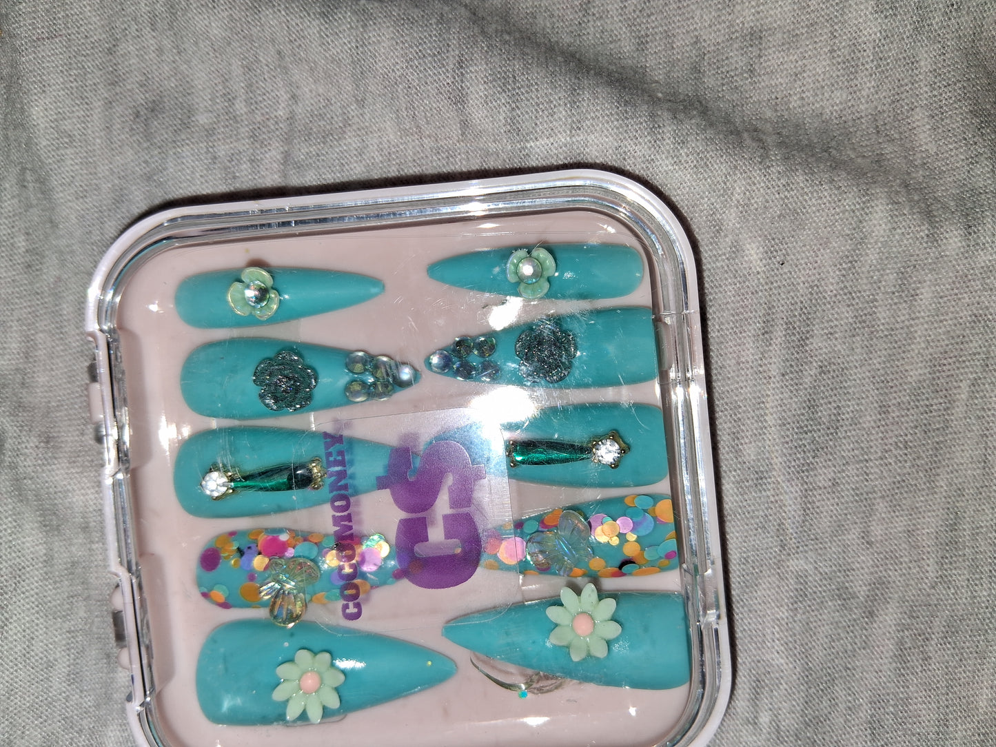 COCOMONEY NAILS CUSTOM 1 OF 1 GLUE ON PRESS ON COMES WITH FREE GIFTS #b53