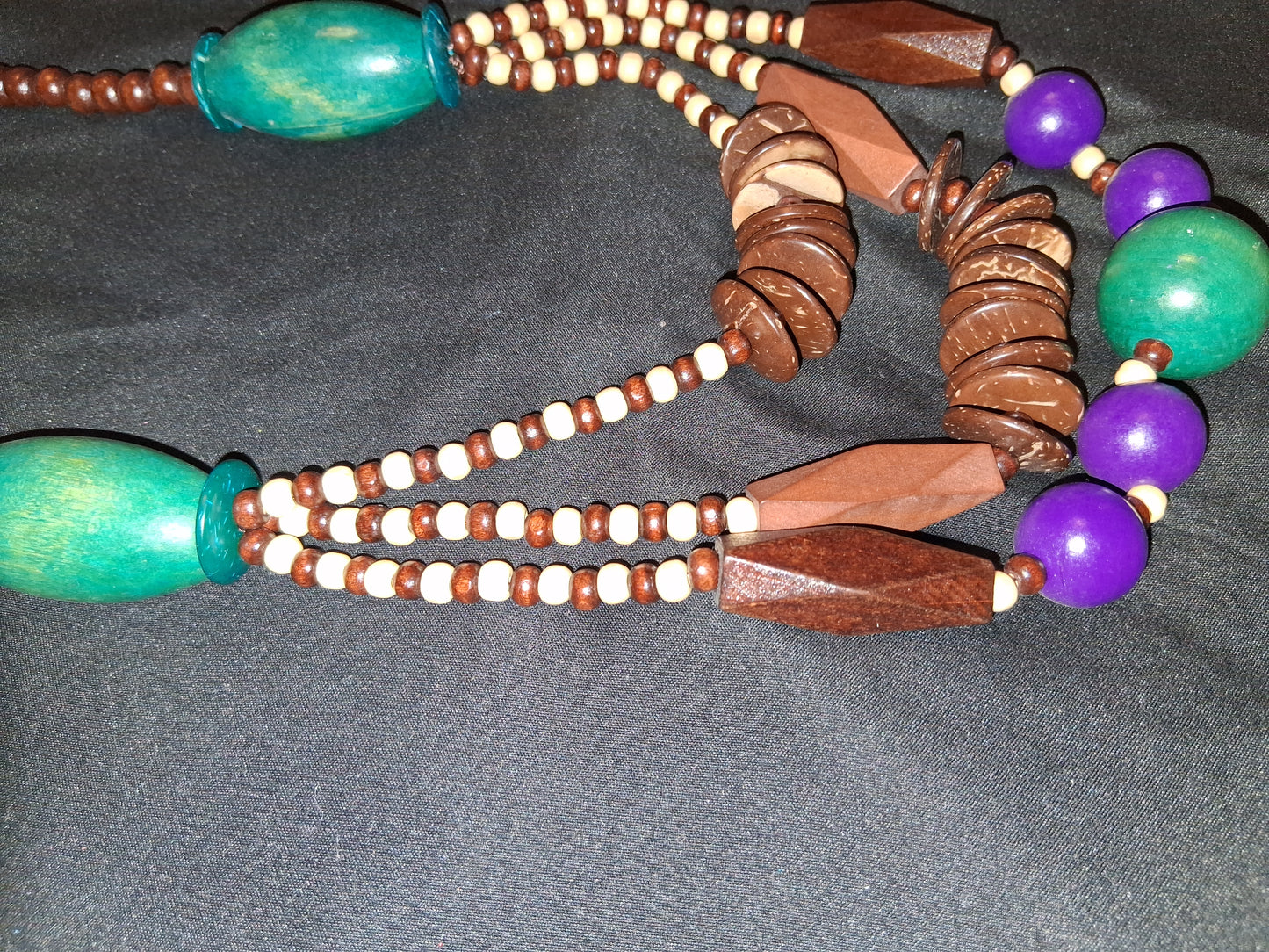 COCOMONEY NECKLACE WOOD 32IN