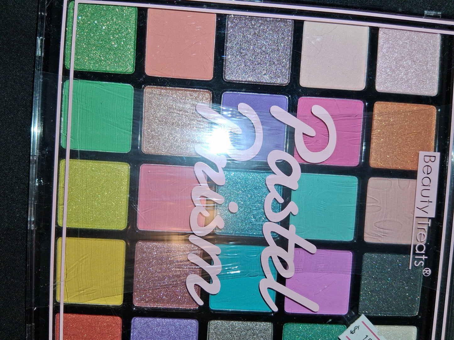 Eyeshadow pallet