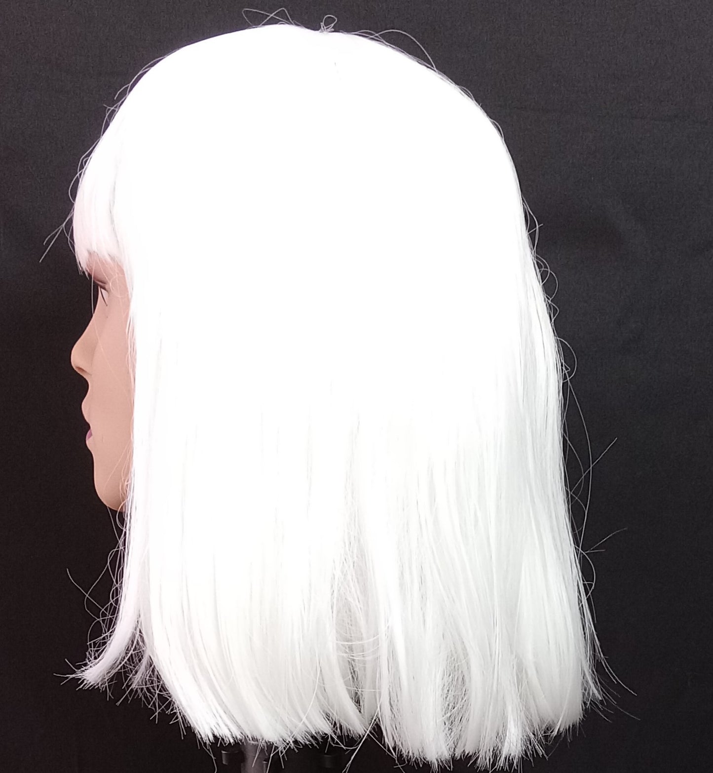 COCOMONEY WIG PLATINUM BLONDE STRAIGHT SHOULDER LENGTH