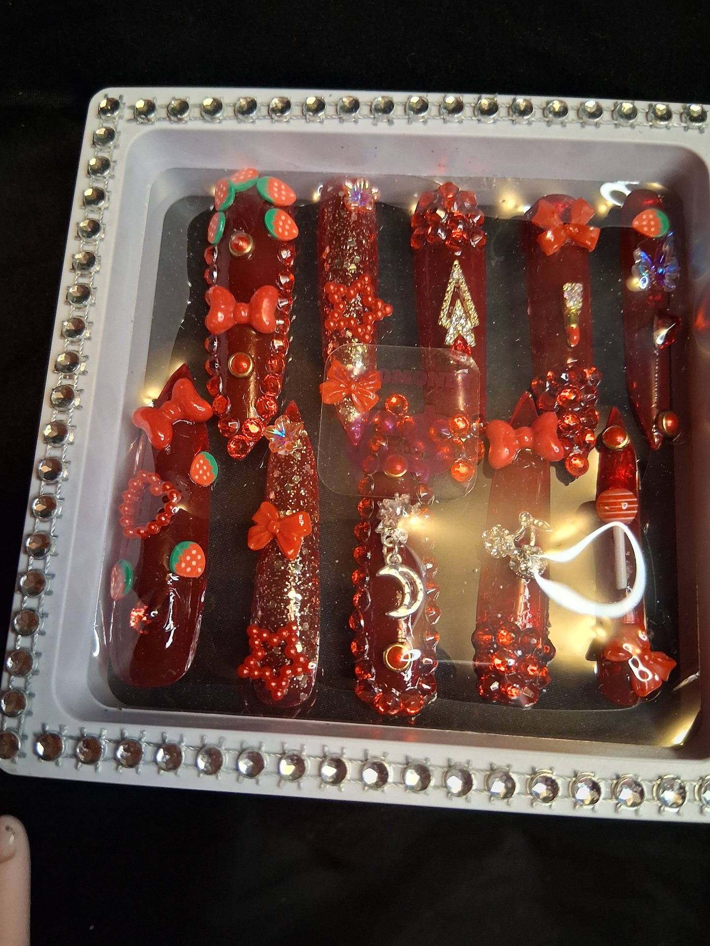 COCOMONEY NAILS CUSTOM 1 OF 1 GLUE ON PRESS ON COMES WITH FREE GIFTS #o91