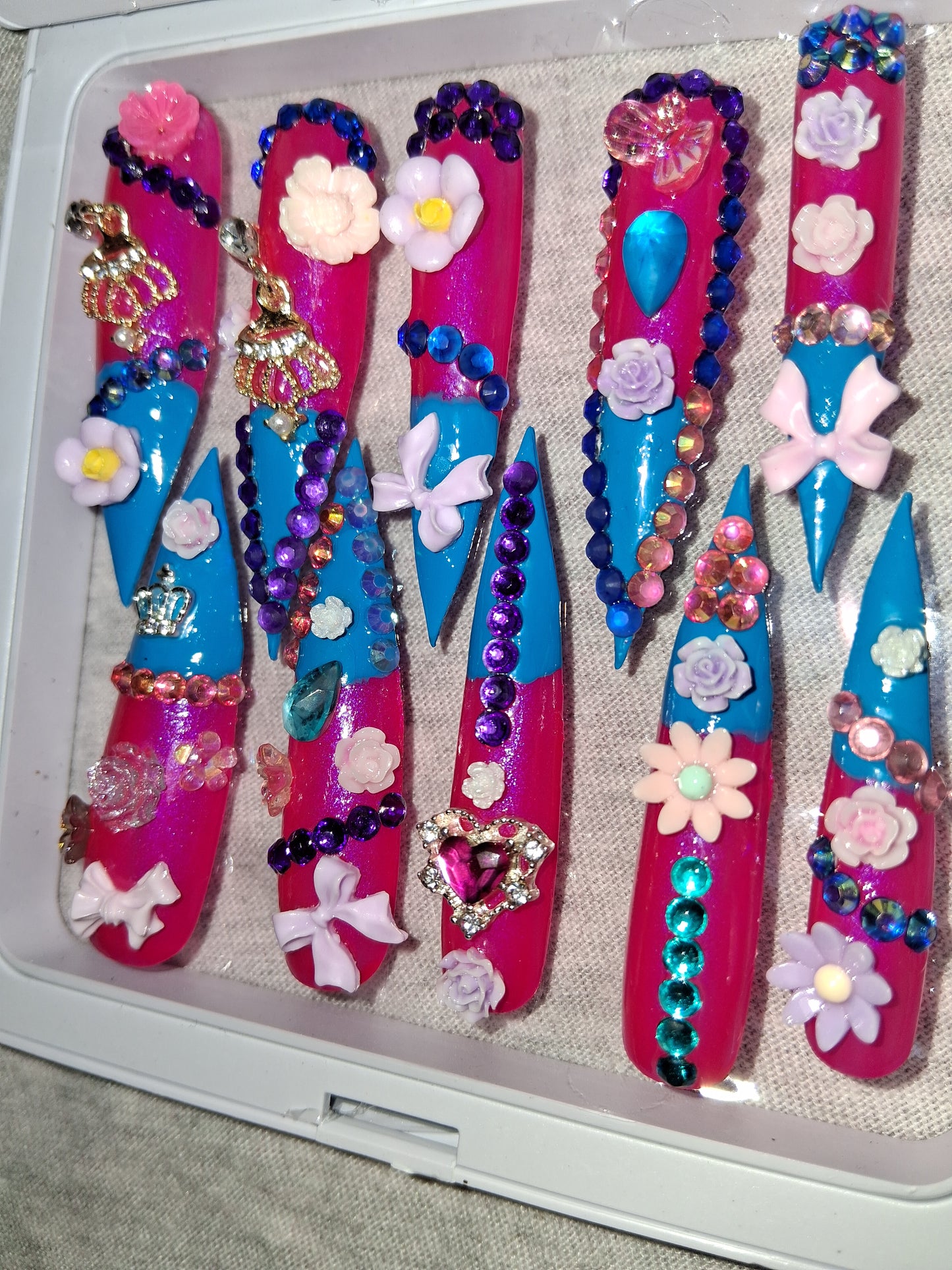 COCOMONEY NAILS CUSTOM 1 OF 1 GLUE ON PRESS ON COMES WITH FREE GIFTS #p69